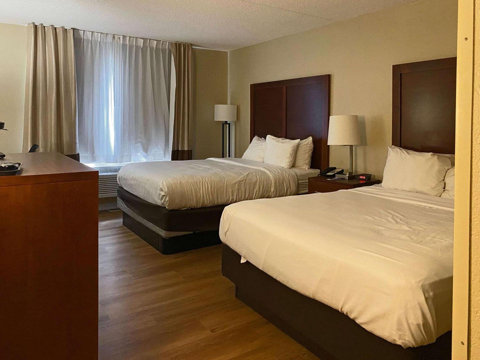 Comfort Inn & Suites Phoenix North - Deer Valley photo 16