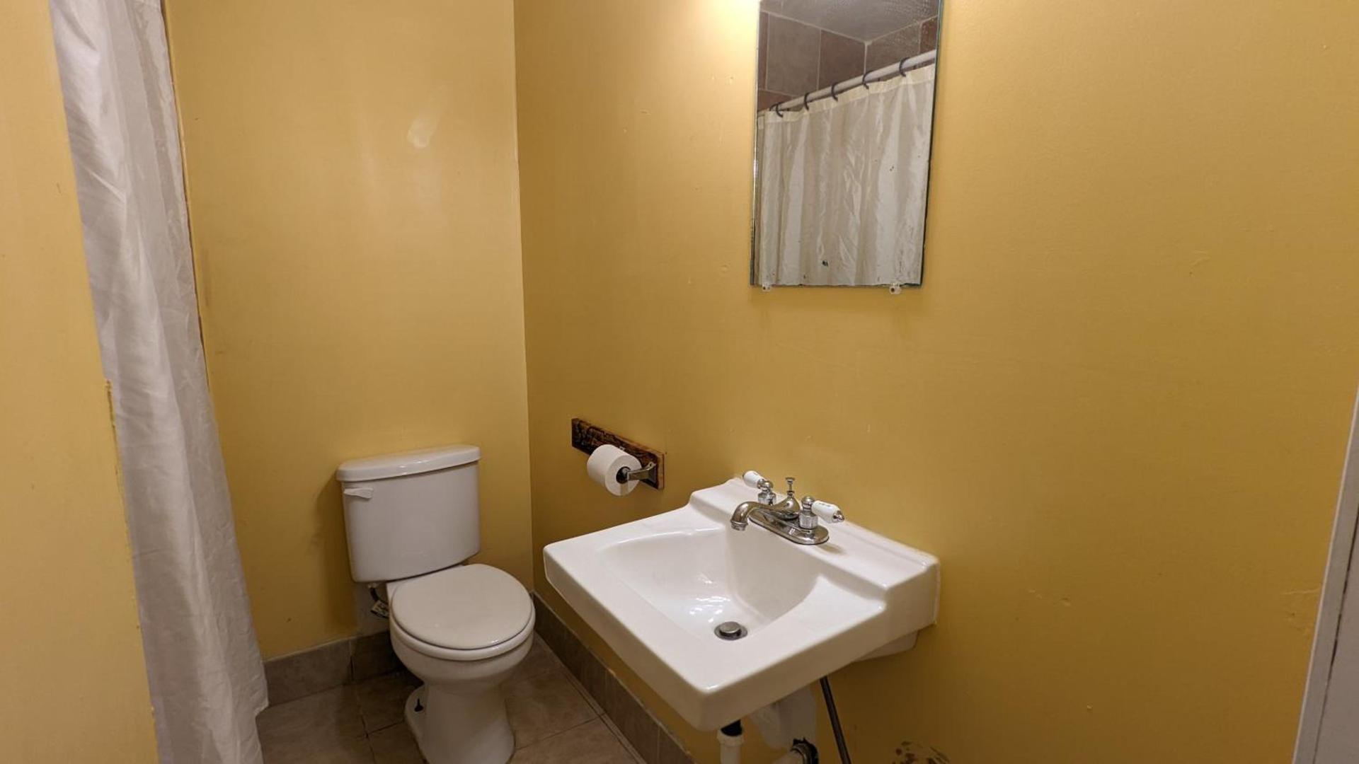 Canadian Inn photo 3