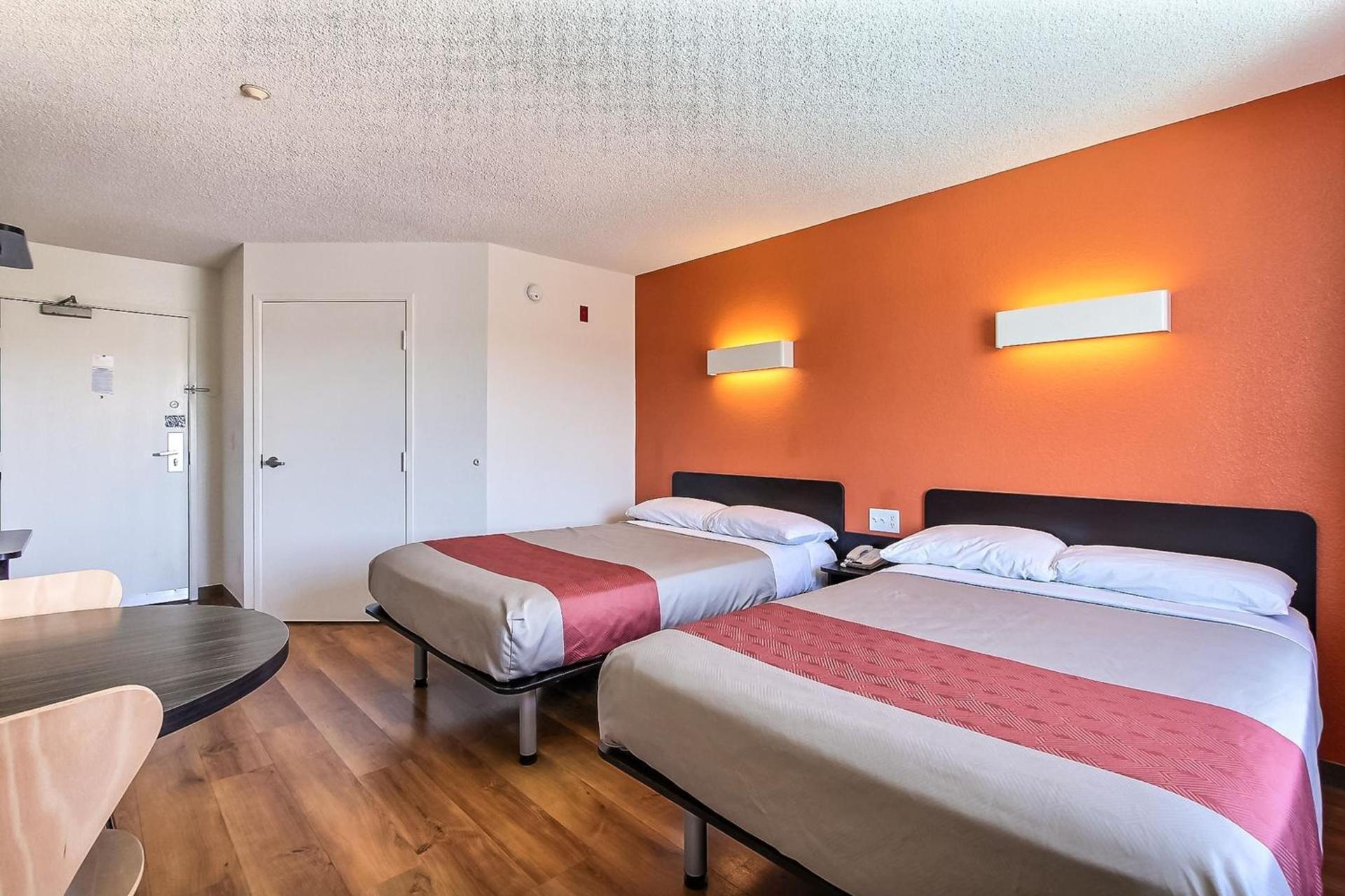 Motel 6-Gilroy, CA photo 37