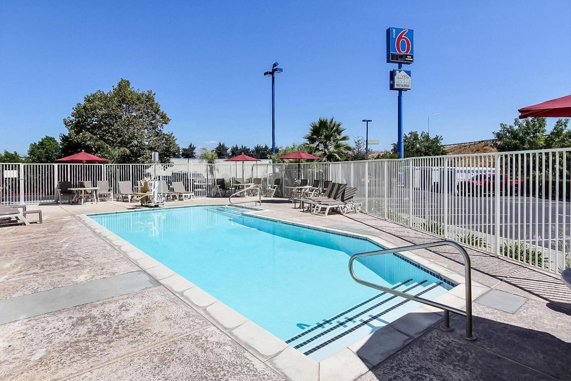 Motel 6-Gilroy, CA photo 31