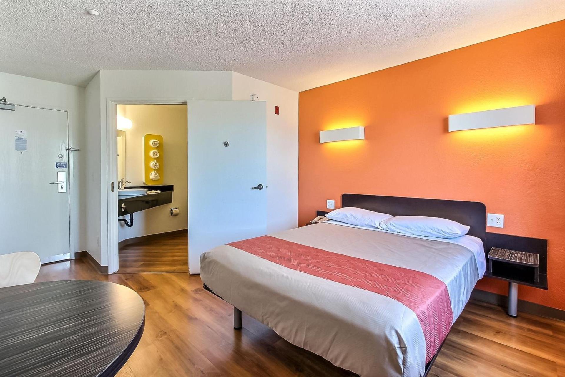 Motel 6-Gilroy, CA photo 44