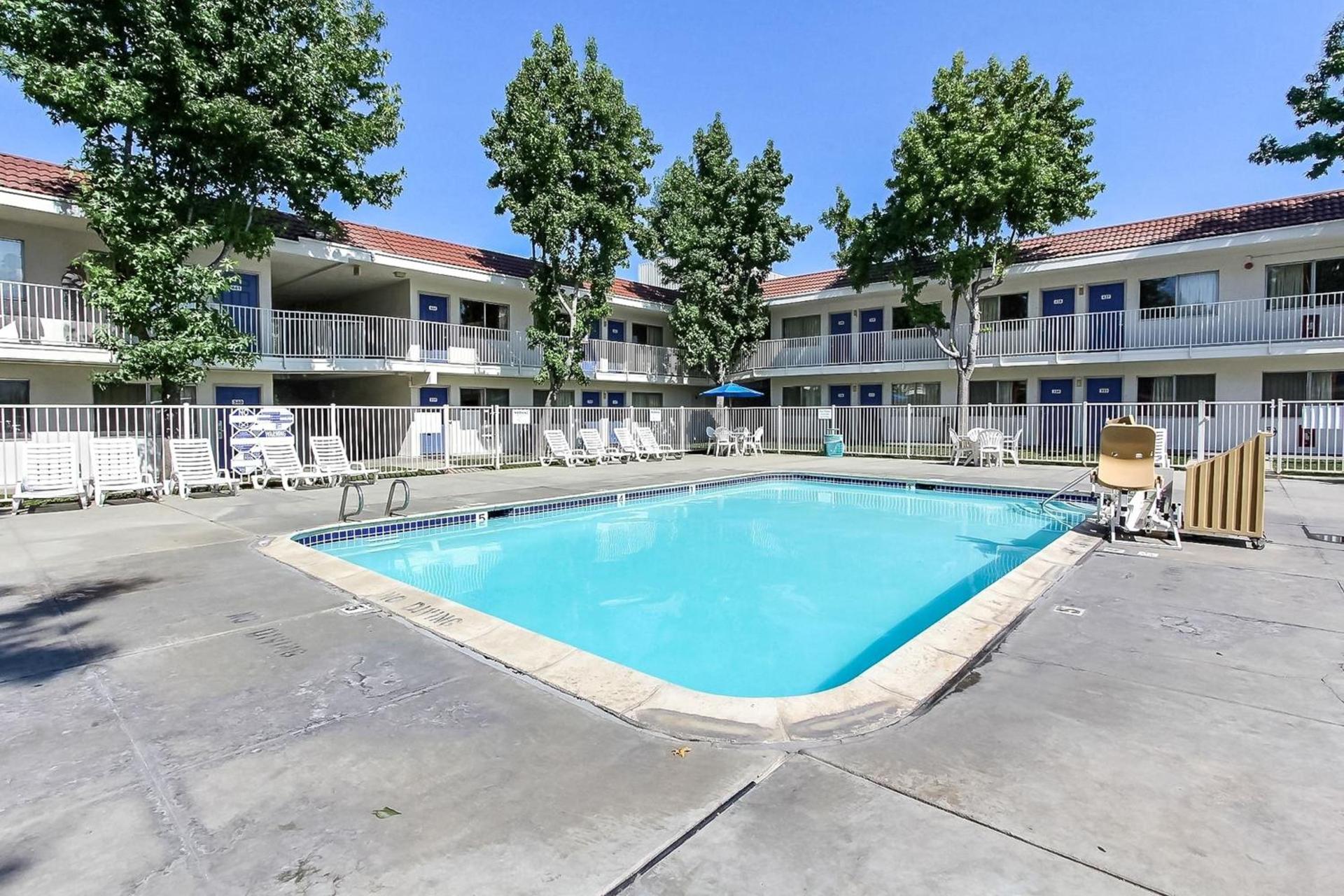 Park Inn by Radisson, San Jose photo 2