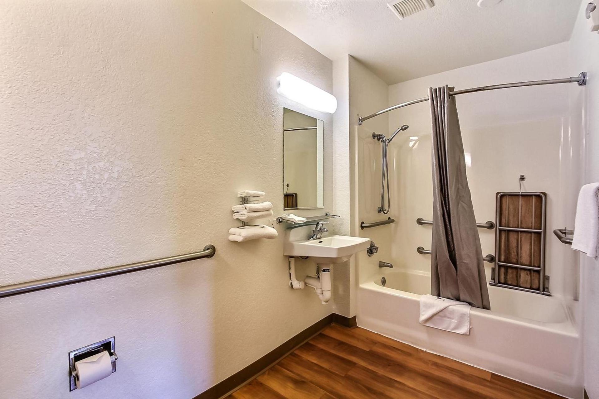 Motel 6-San Jose, CA - Airport photo 34
