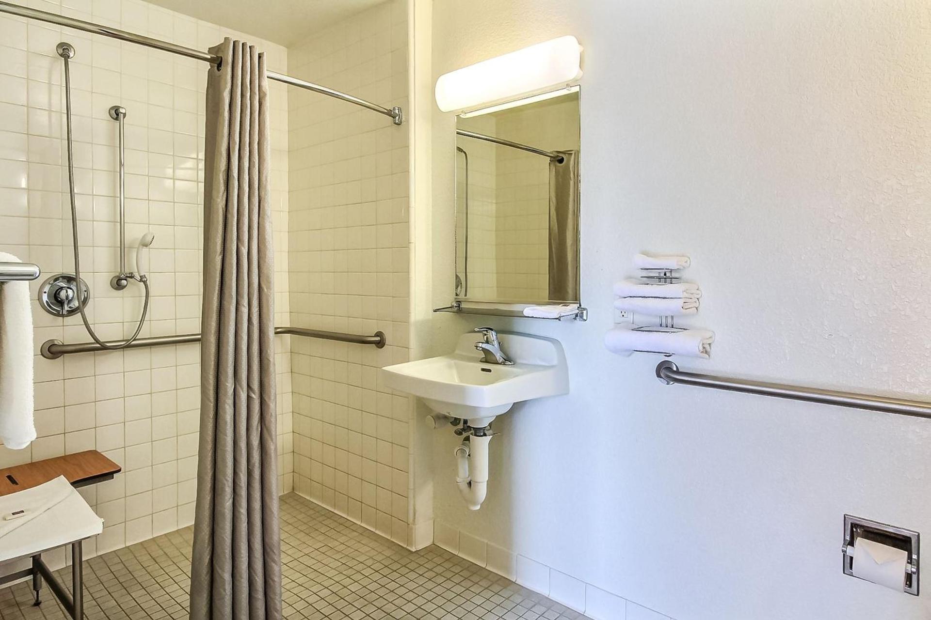 Motel 6-San Jose, CA - Airport photo 35