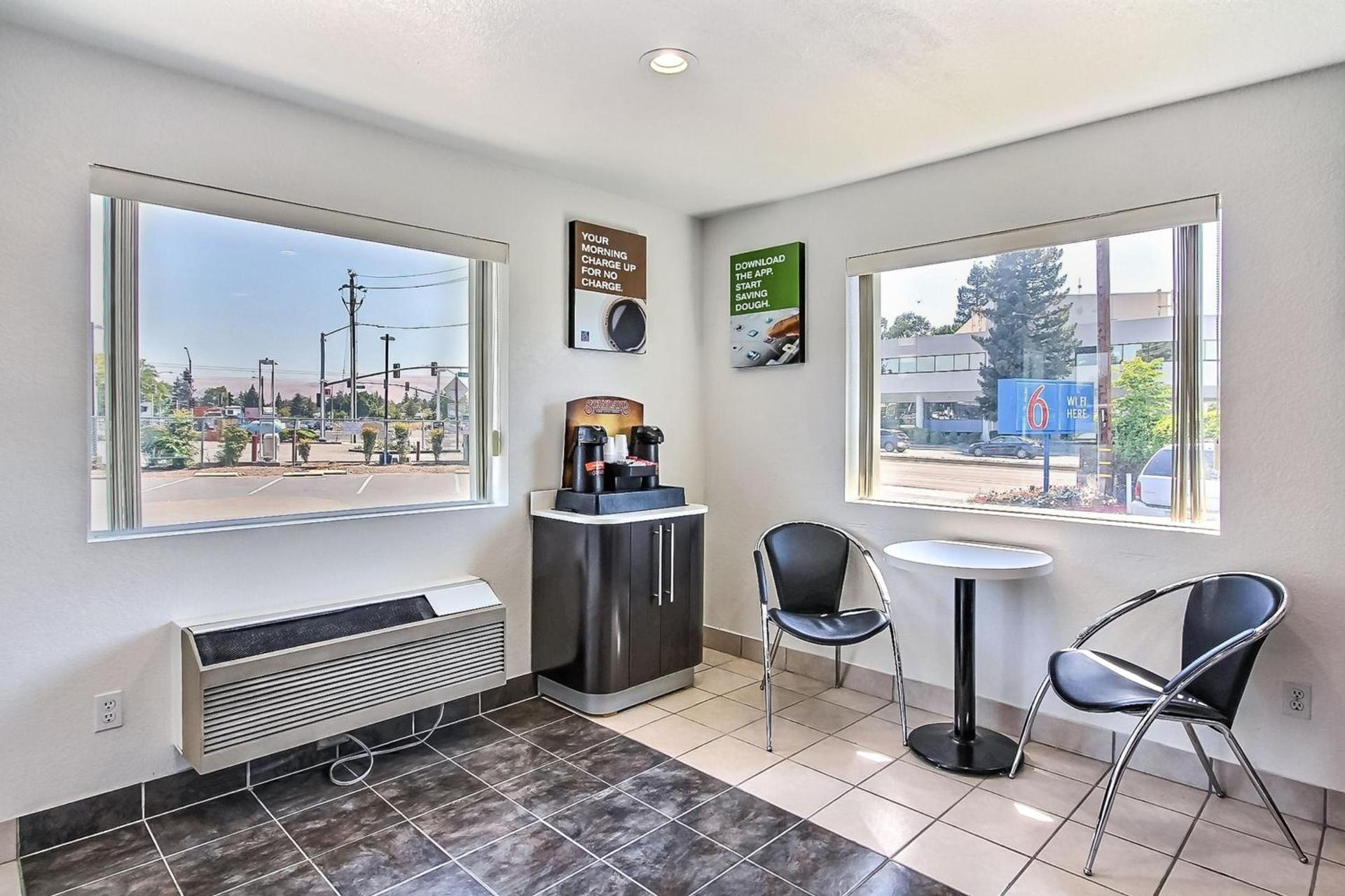 Motel 6-San Jose, CA - Airport photo 39