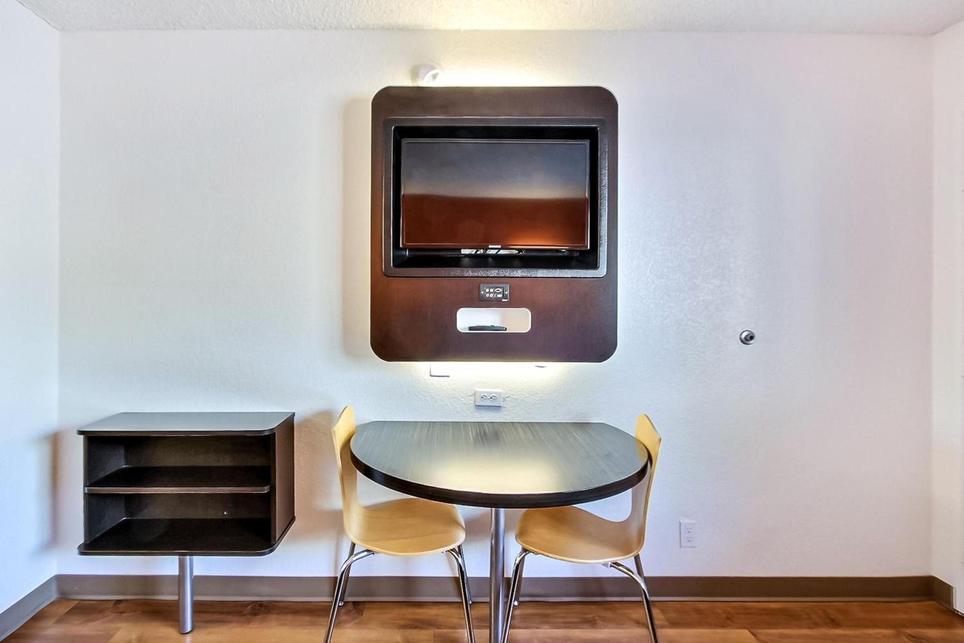 Motel 6-Campbell, CA - San Jose photo 16