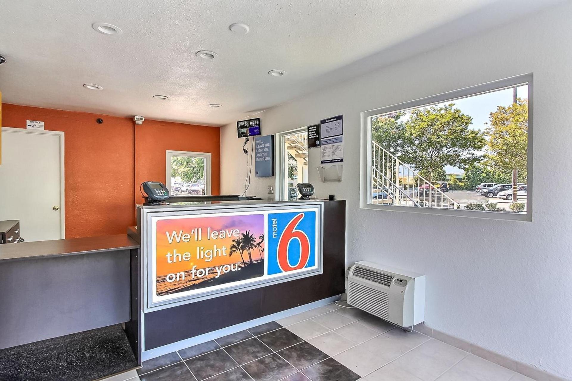 Motel 6-Campbell, CA - San Jose photo 6
