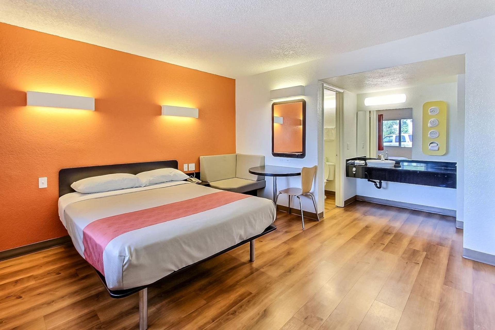 Motel 6-Campbell, CA - San Jose photo 18