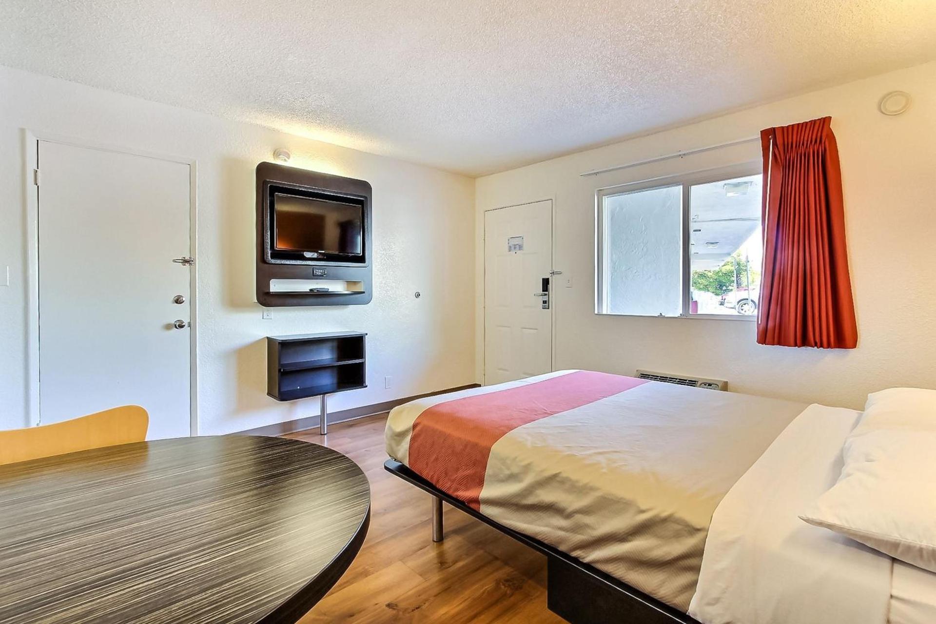 Motel 6-Campbell, CA - San Jose photo 23