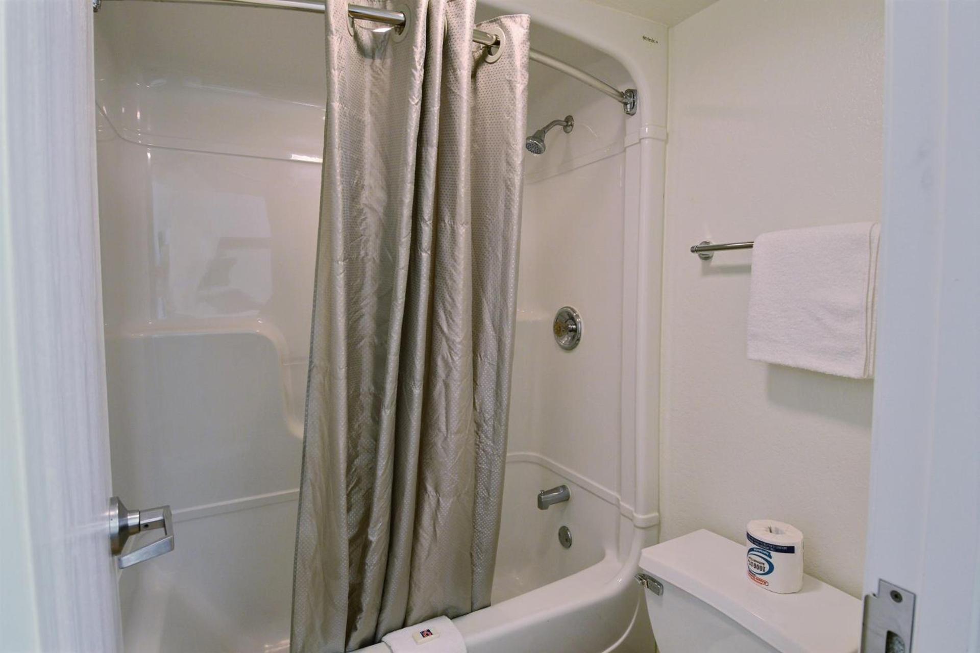 Motel 6-Tewksbury, MA - Boston photo 28