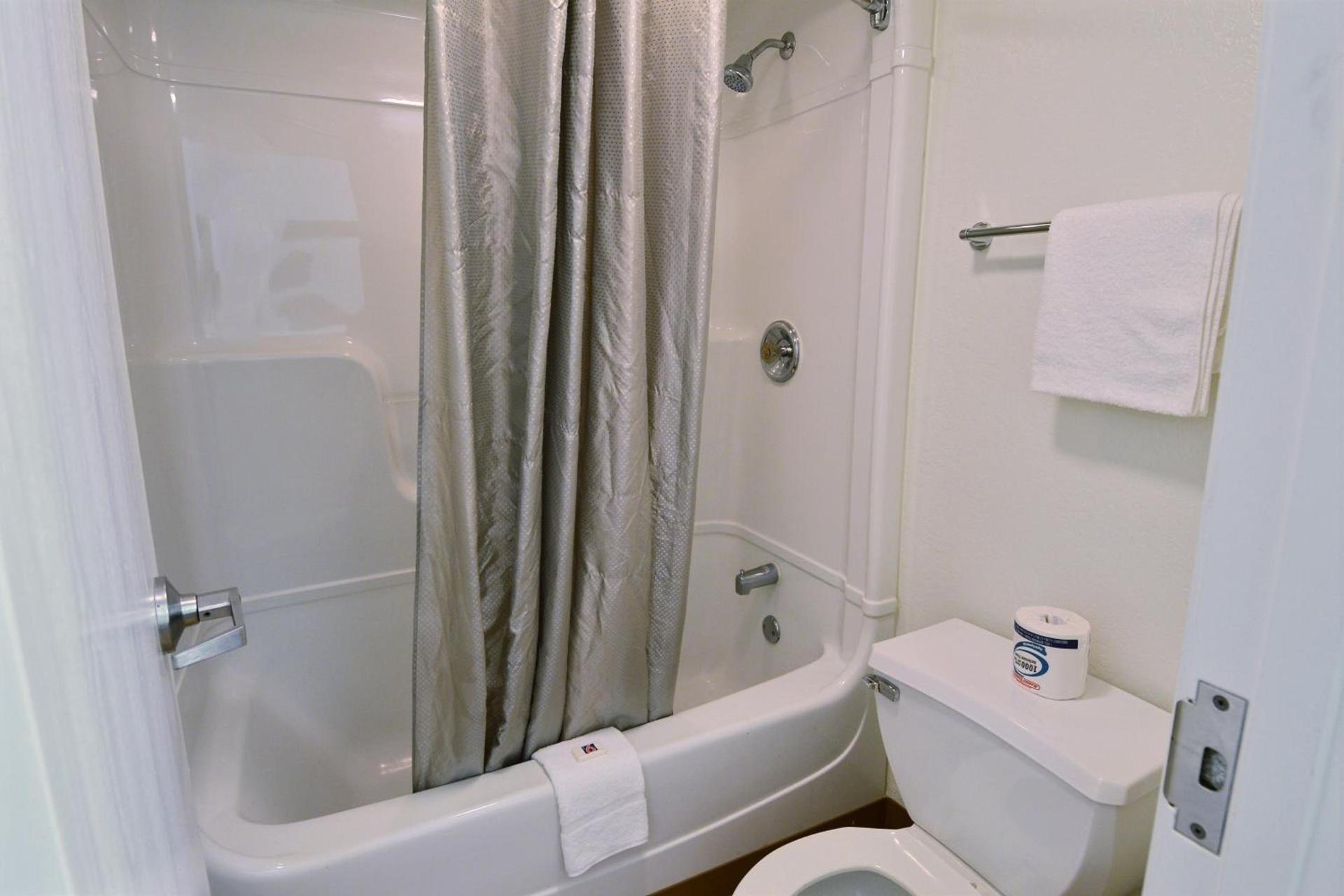 Motel 6-Tewksbury, MA - Boston photo 29