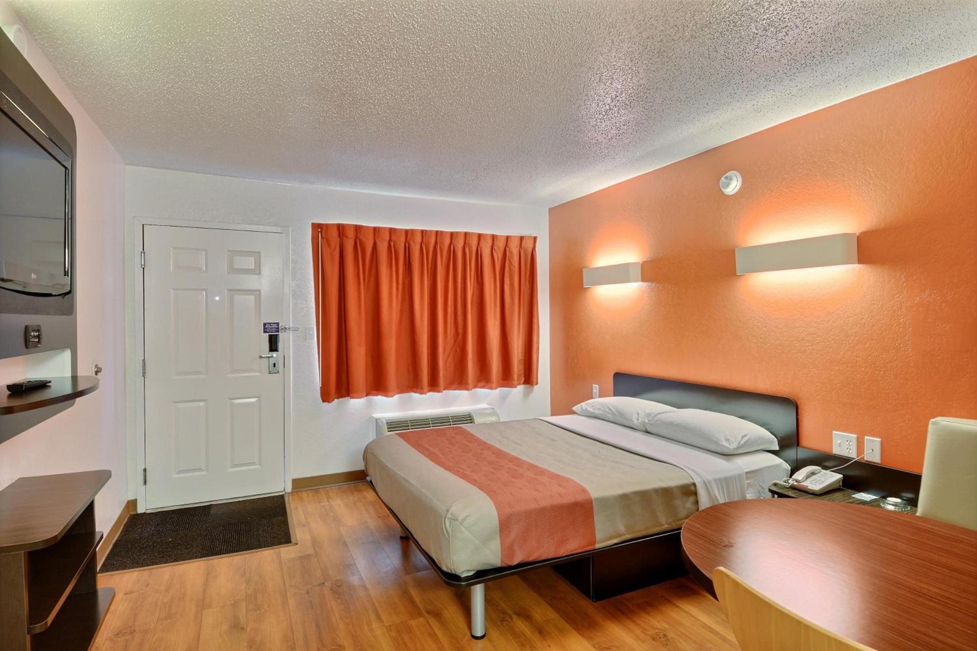 Motel 6-Tewksbury, MA - Boston photo 21