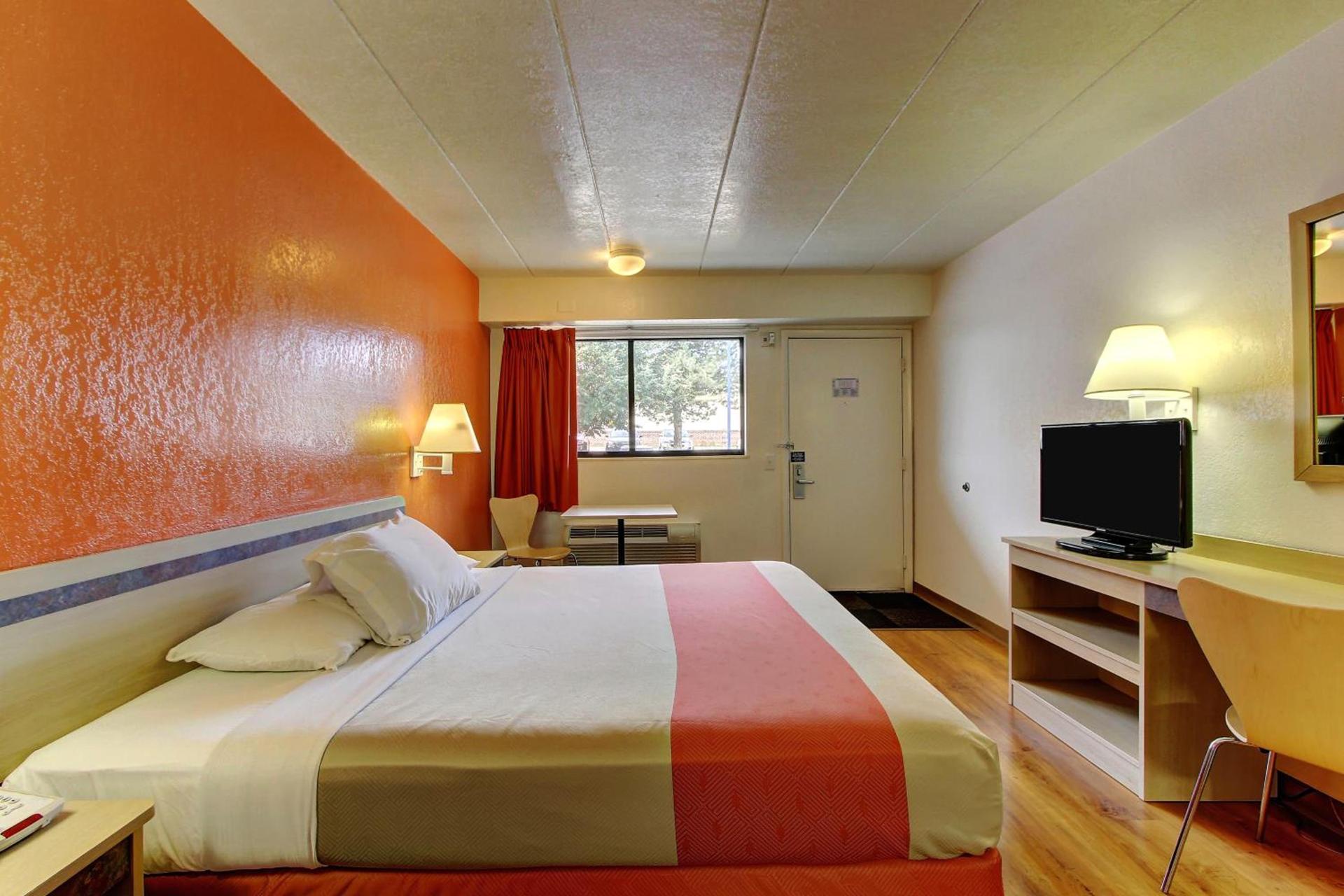 Motel 6-York, PA photo 40