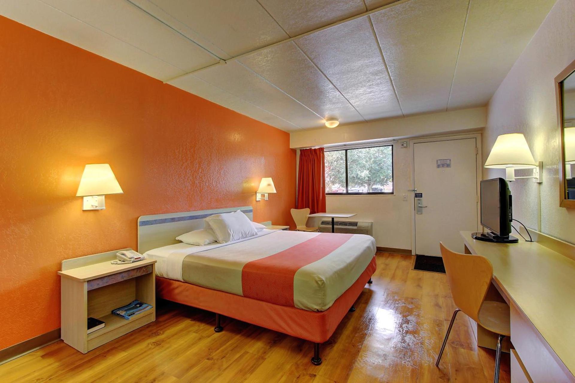 Motel 6-York, PA photo 42