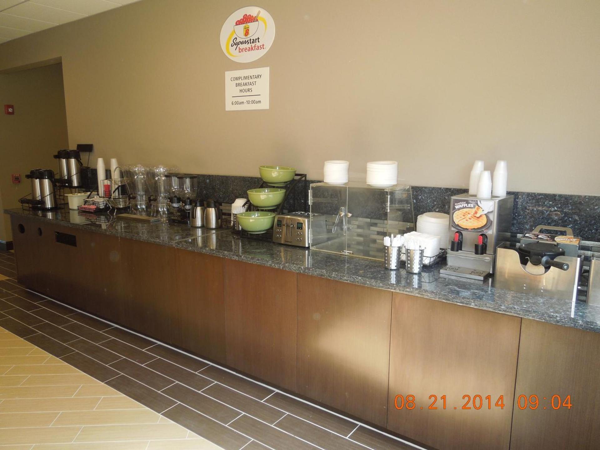 Super 8 by Wyndham Hershey Chocolate Avenue photo 10