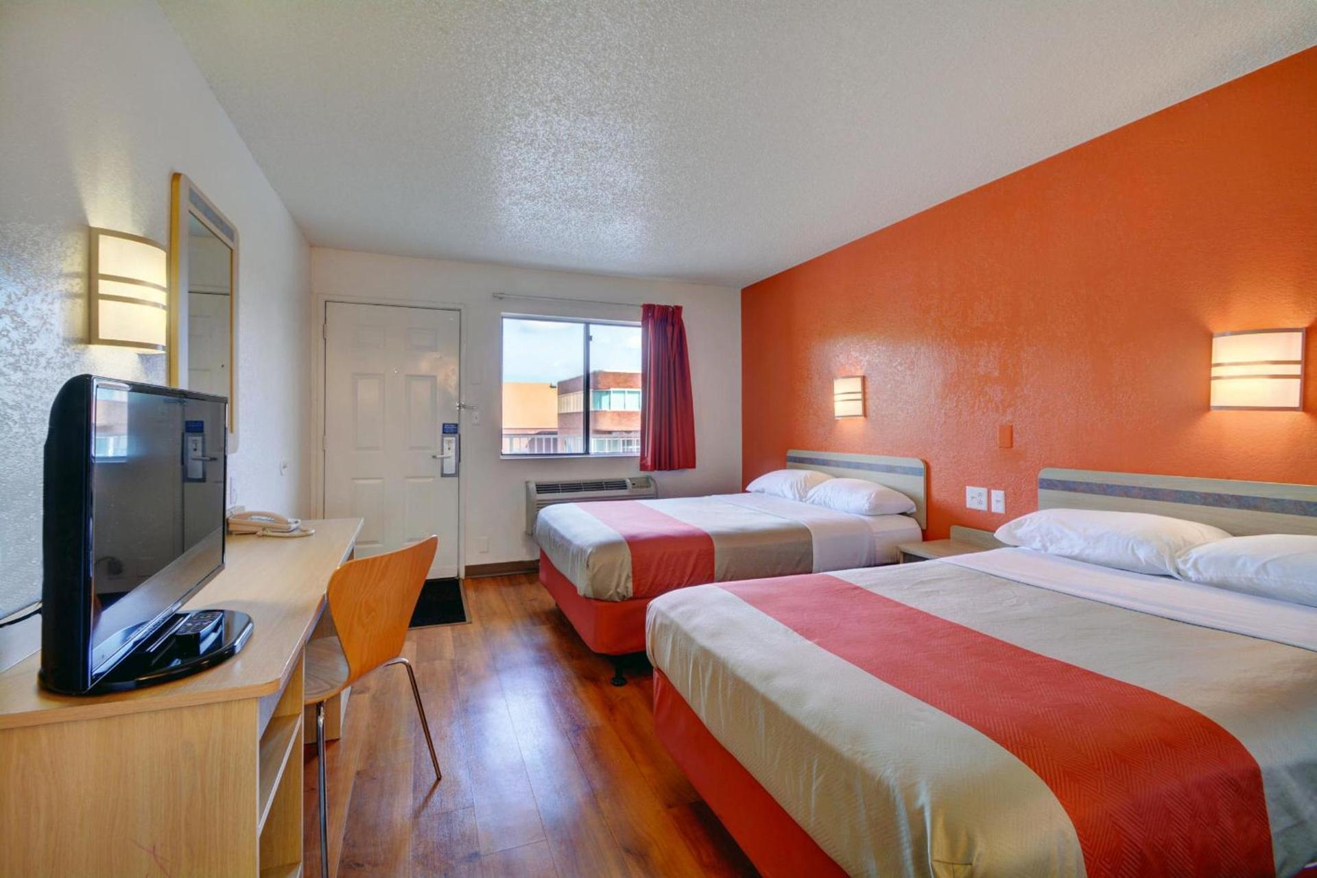 Motel 6-Wethersfield, CT - Hartford photo 29