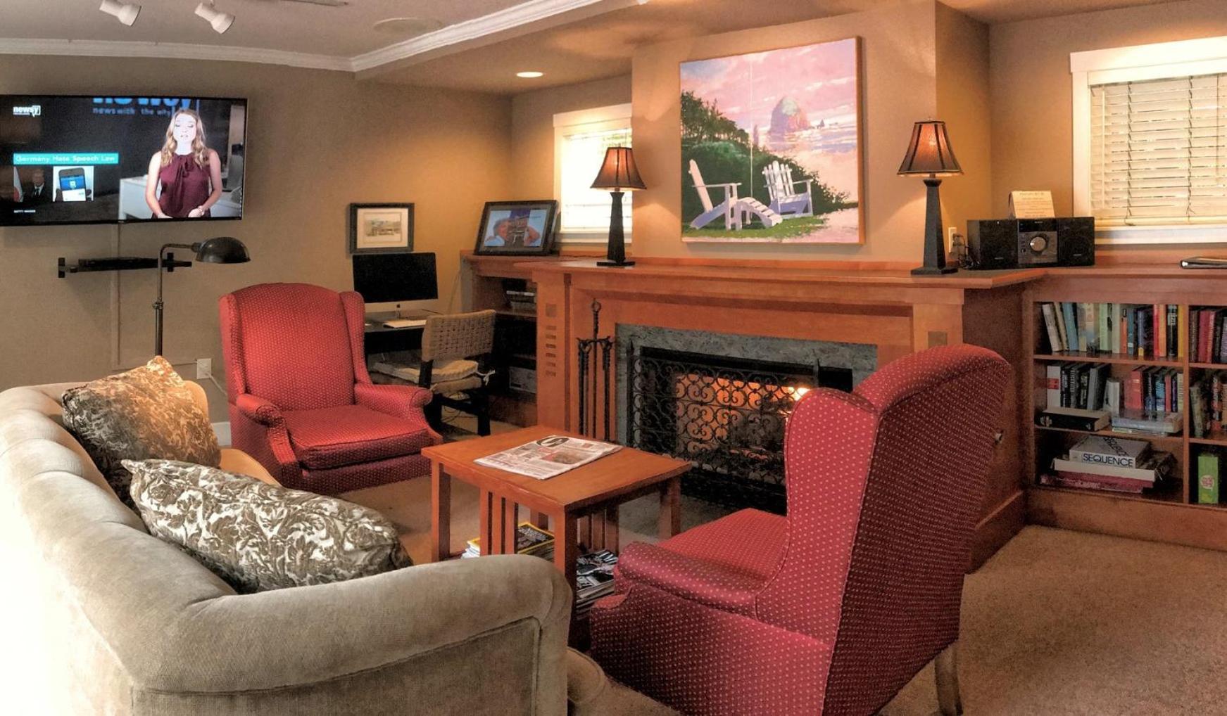 Cannon Beach Hotel Collection photo 9