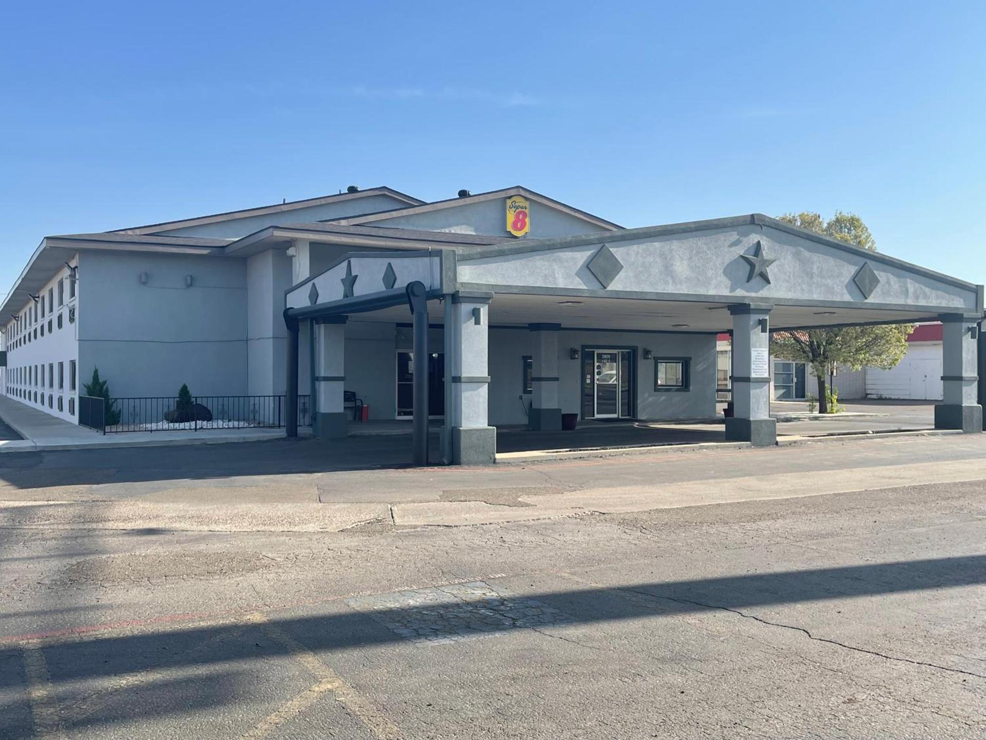 Super 8 by Wyndham Amarillo Central TX photo 55