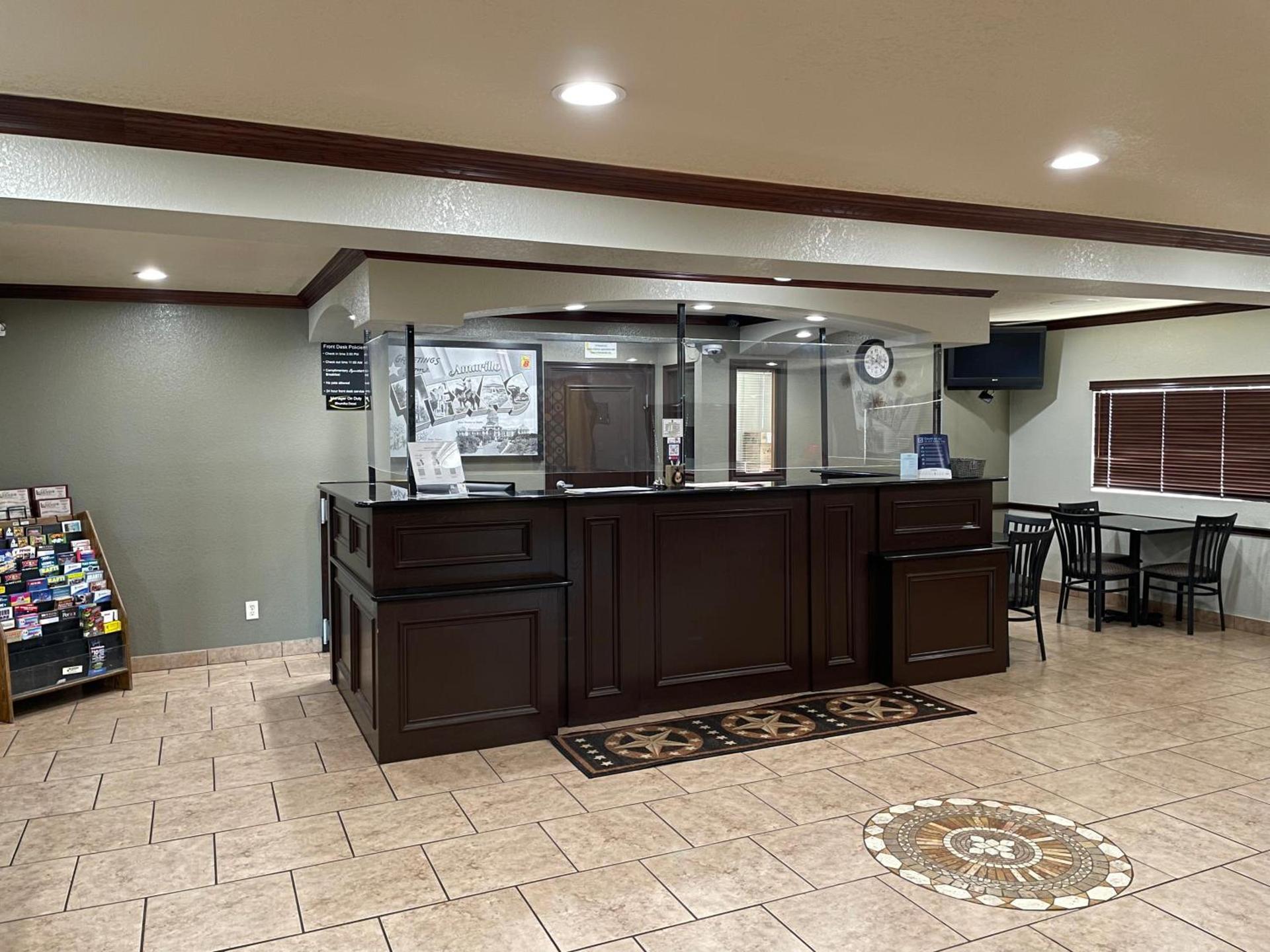 Super 8 by Wyndham Amarillo Central TX photo 54