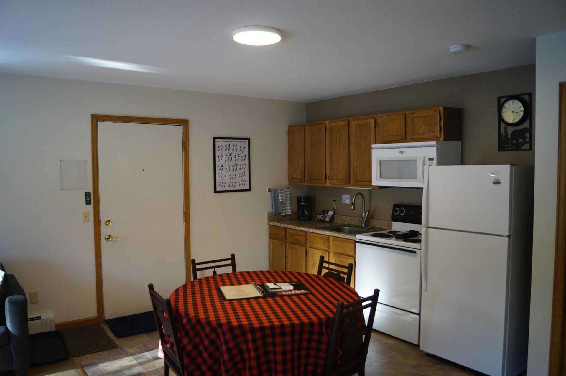 Swiftcurrent Lodge photo 19
