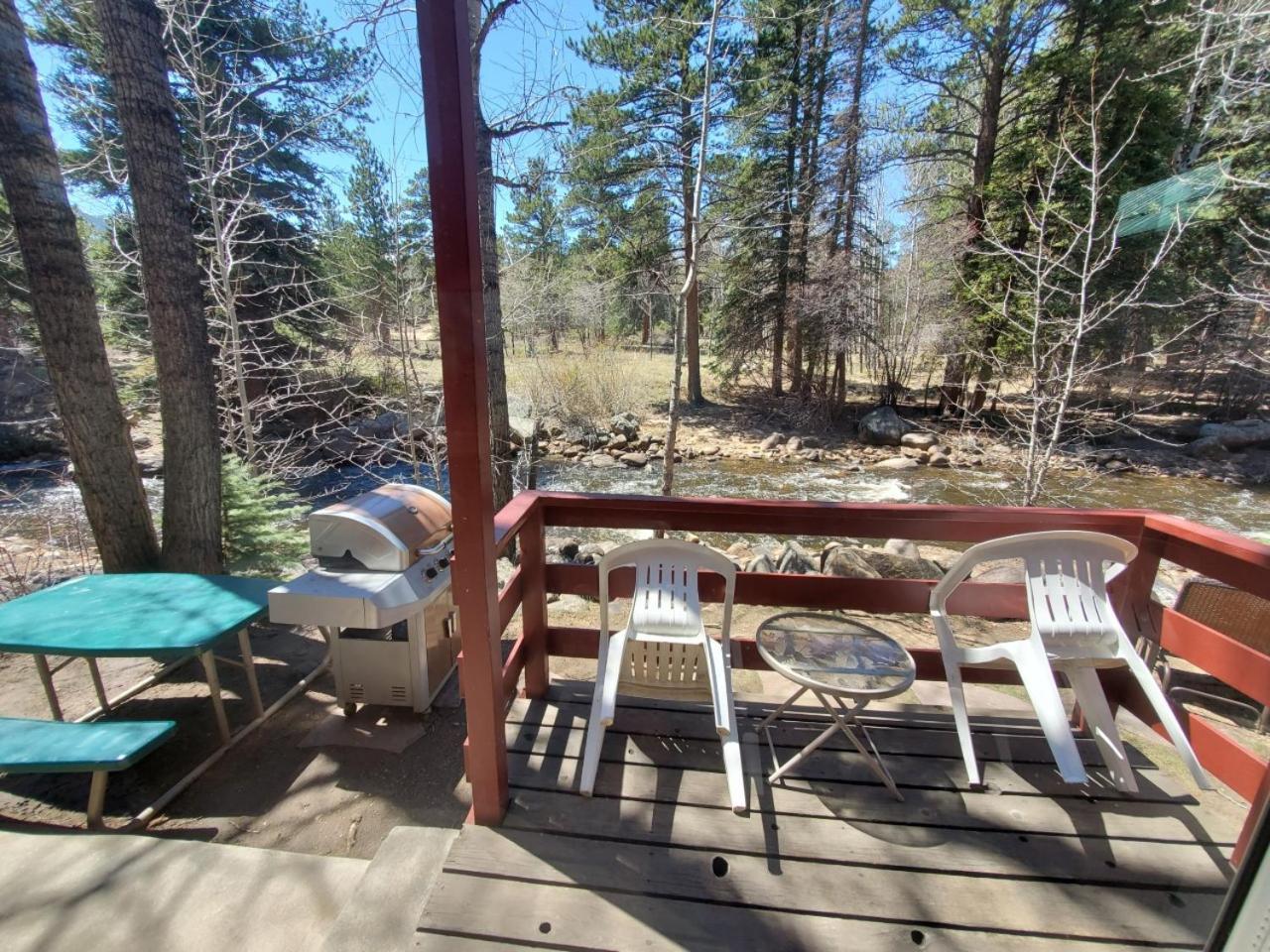 Swiftcurrent Lodge photo 20