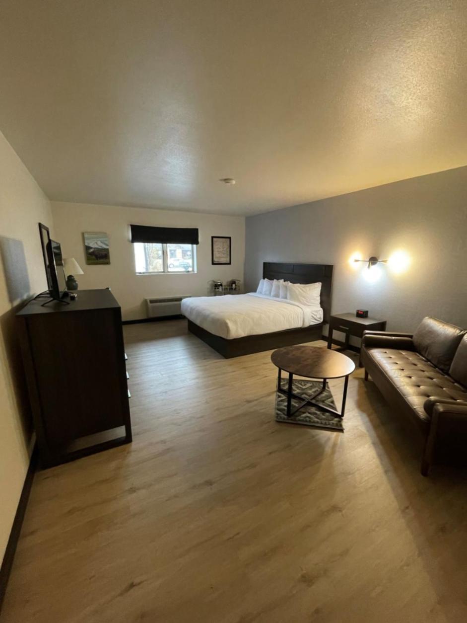 The Scout INN photo 8
