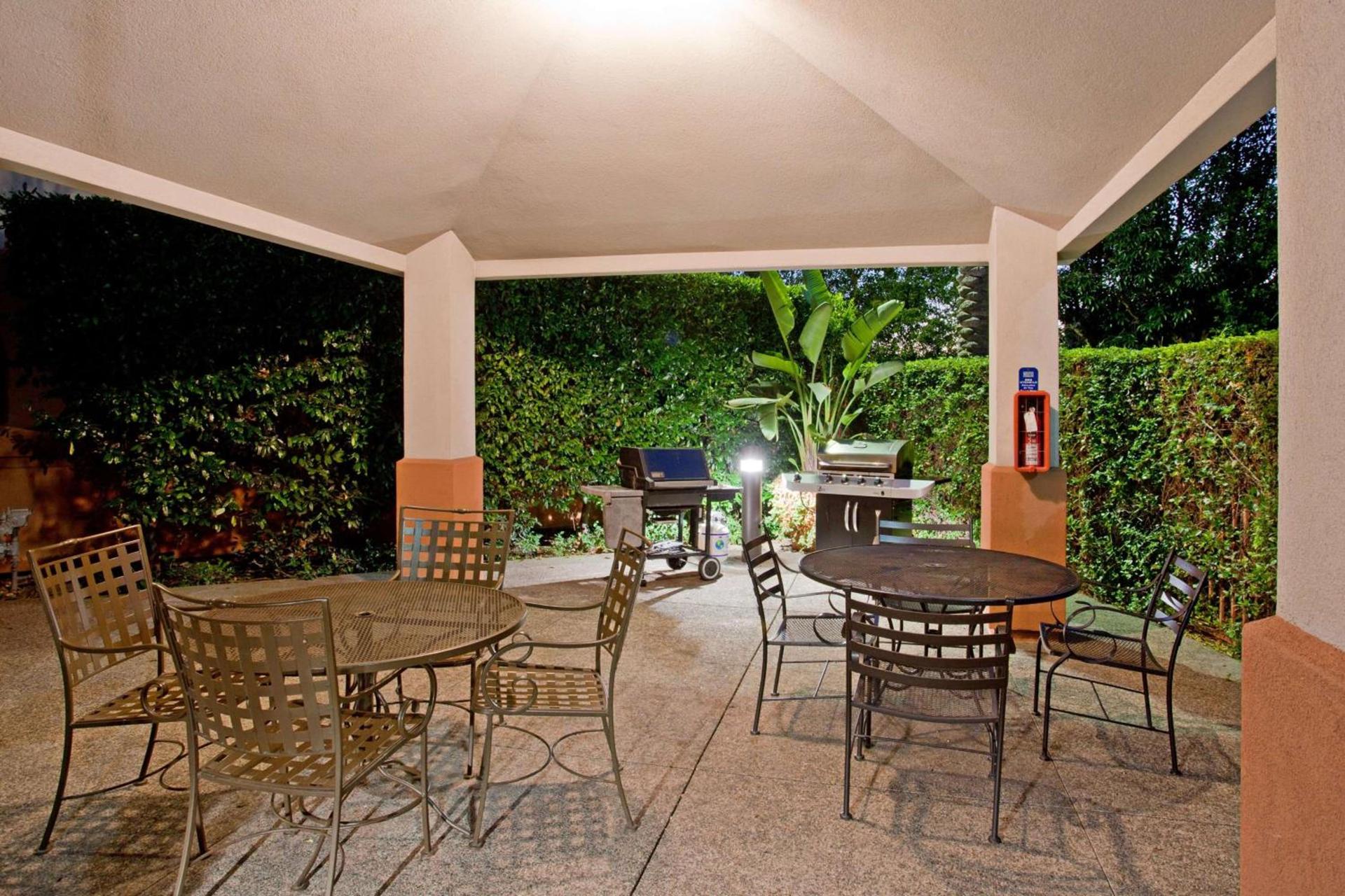 Sonesta Simply Suites Orange County Airport photo 21