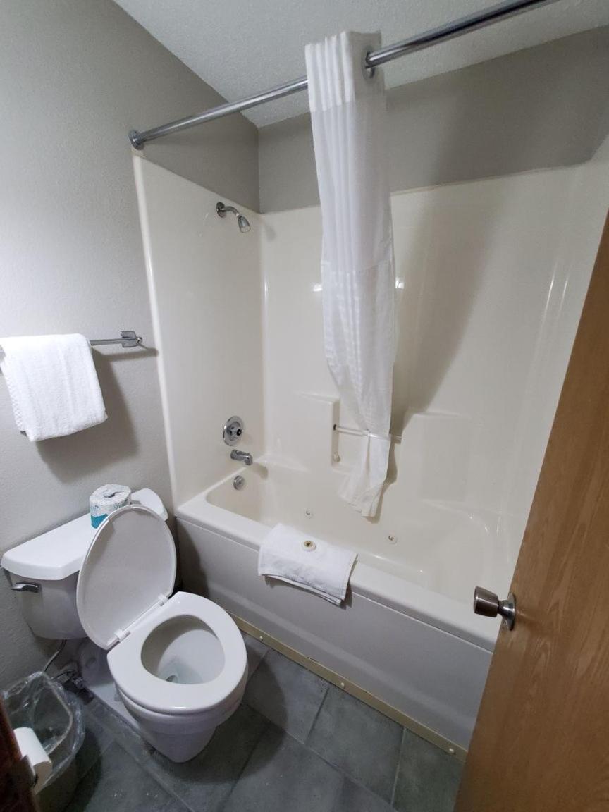 Spinning Wheel Inn photo 8