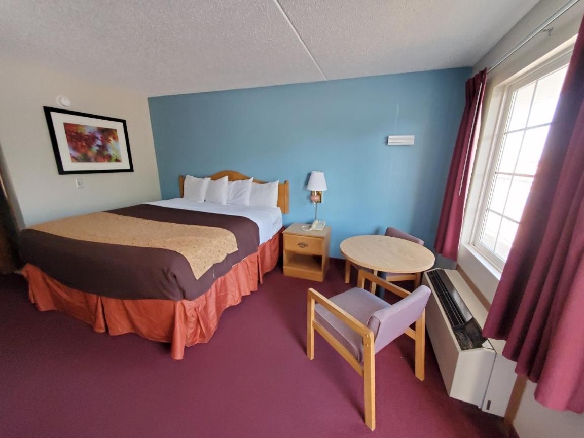 Spinning Wheel Inn photo 6