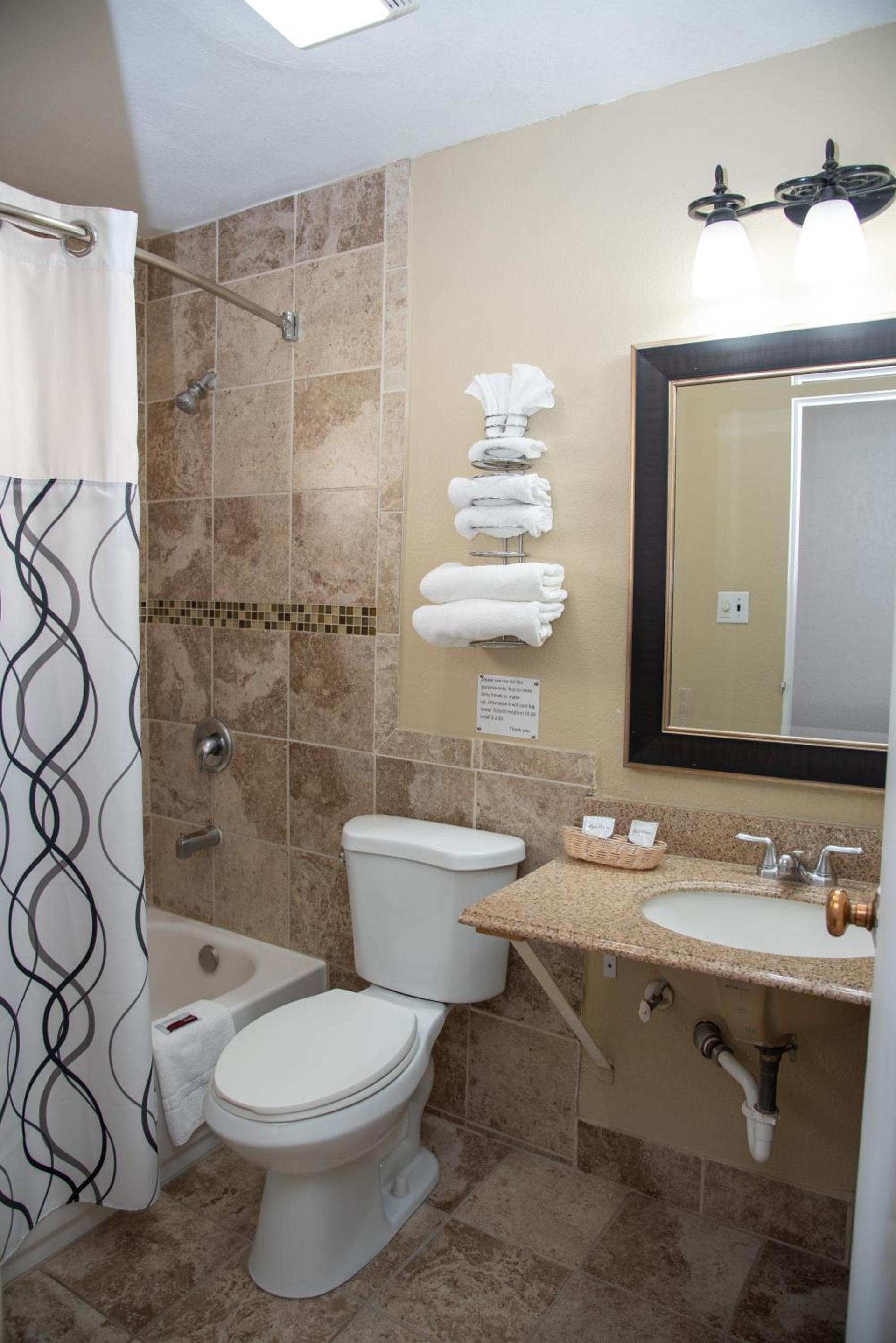 Esquire Inn photo 45