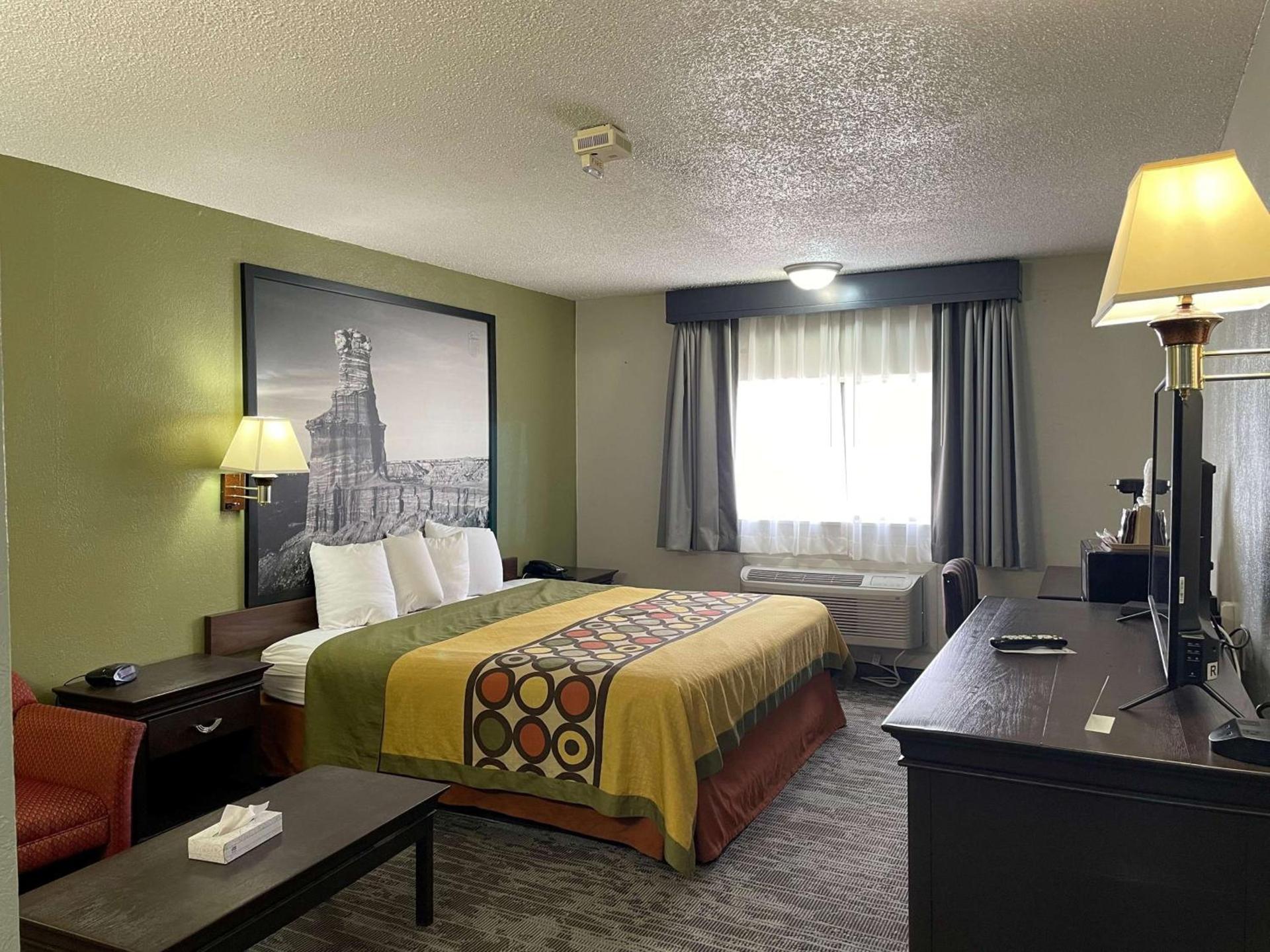 Super 8 by Wyndham Amarillo Central TX photo 6