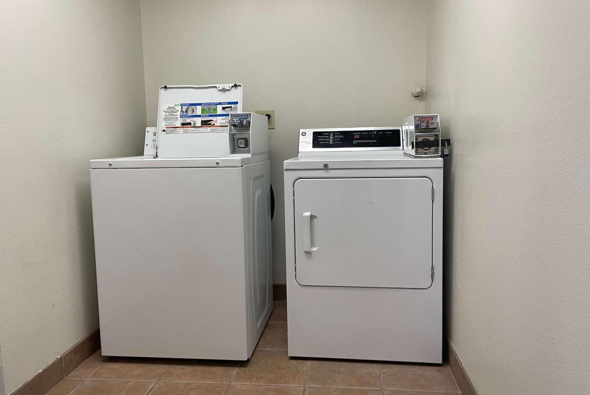 Super 8 by Wyndham Amarillo Central TX photo 30