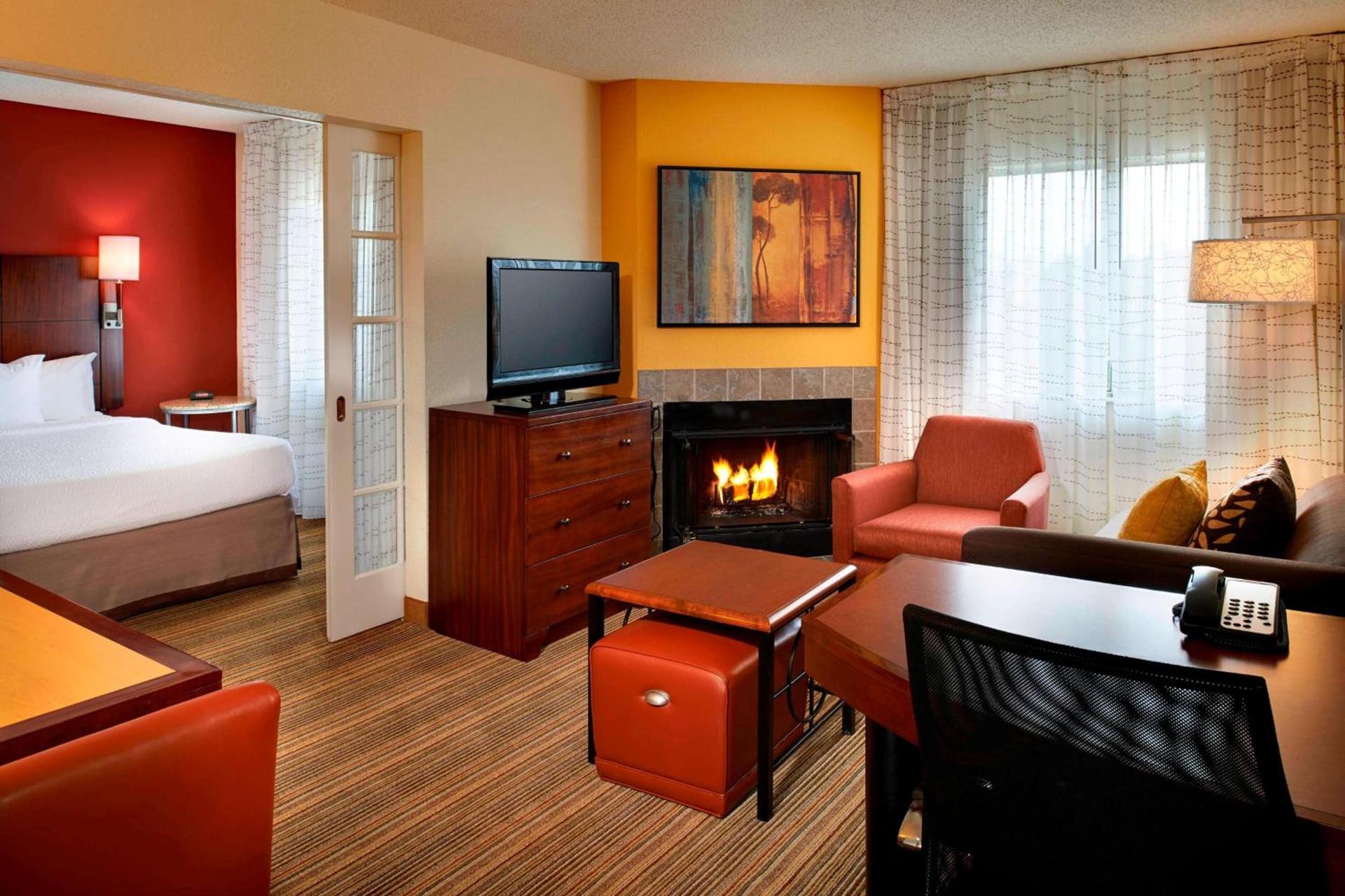 Sonesta ES Suites Detroit Warren photo 14