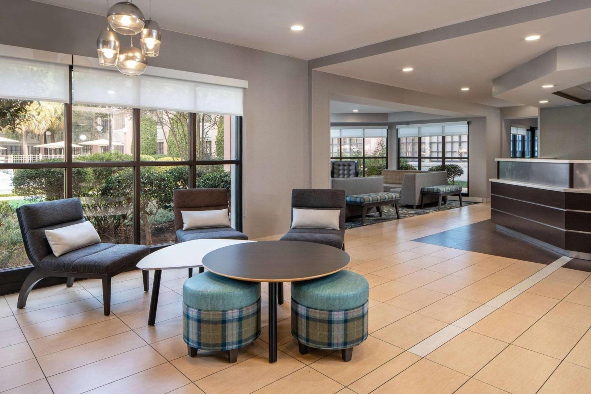 Sonesta ES Suites New Orleans Convention Center photo 2