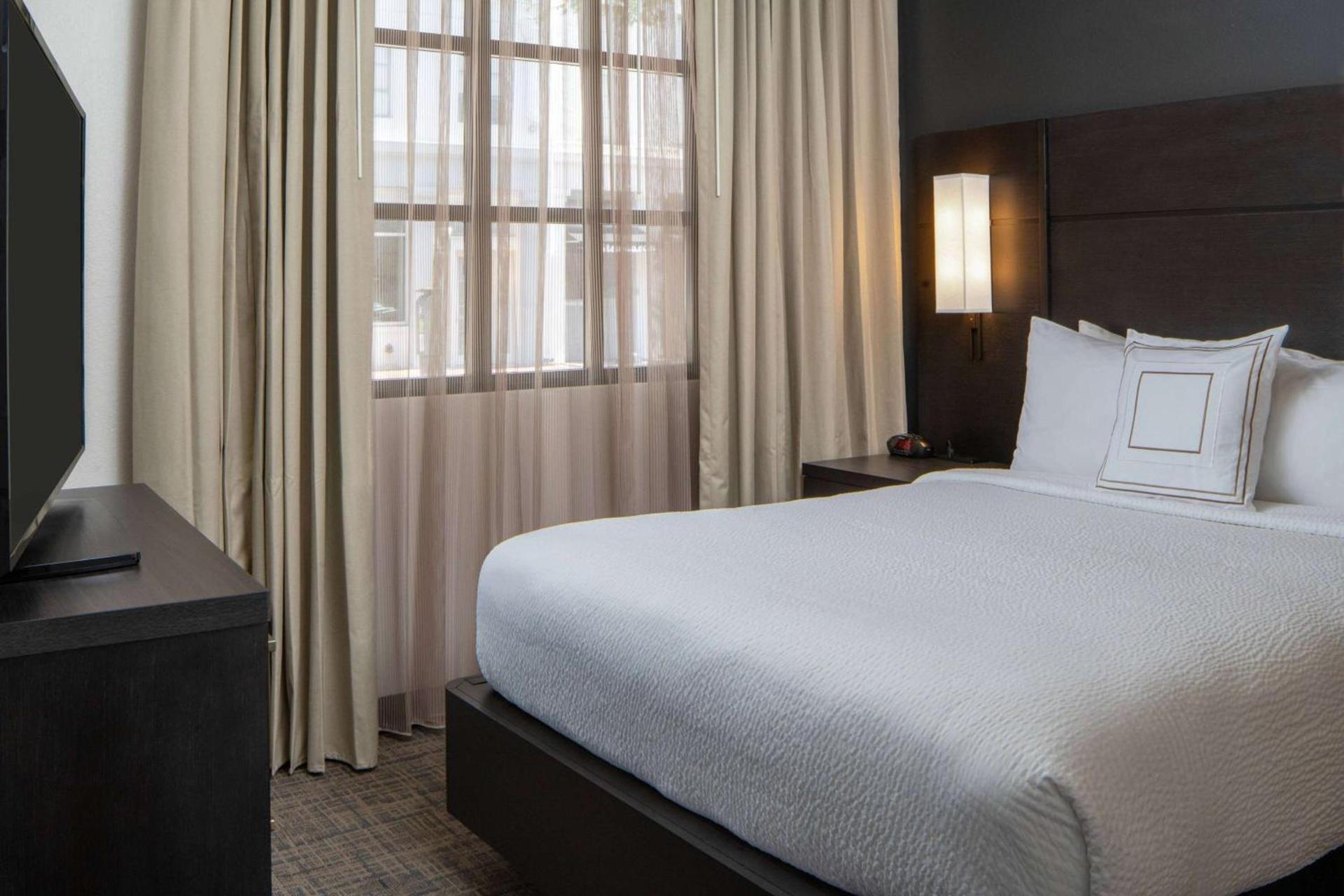 Sonesta ES Suites New Orleans Convention Center photo 11