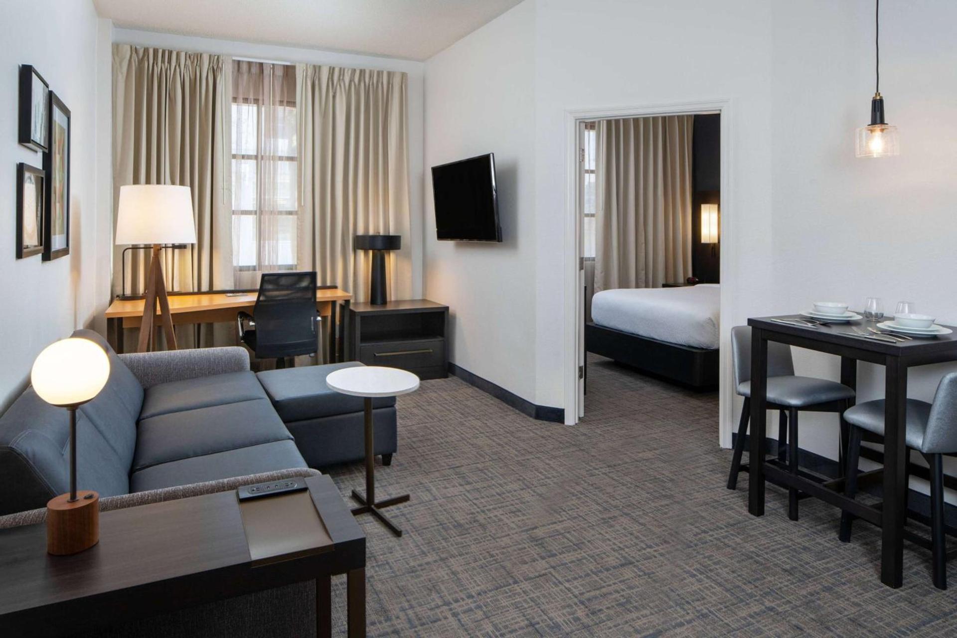 Sonesta ES Suites New Orleans Convention Center photo 35