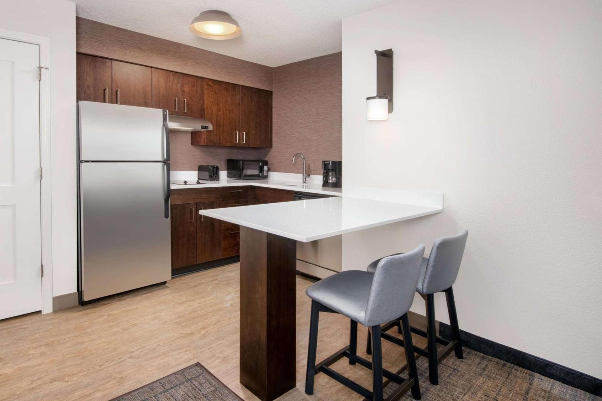 Sonesta ES Suites Atlanta Kennesaw Town Center photo 9