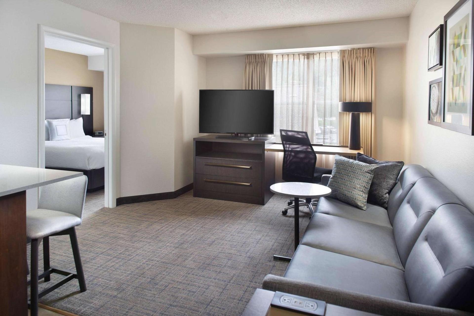 Sonesta ES Suites Raleigh Cary photo 13