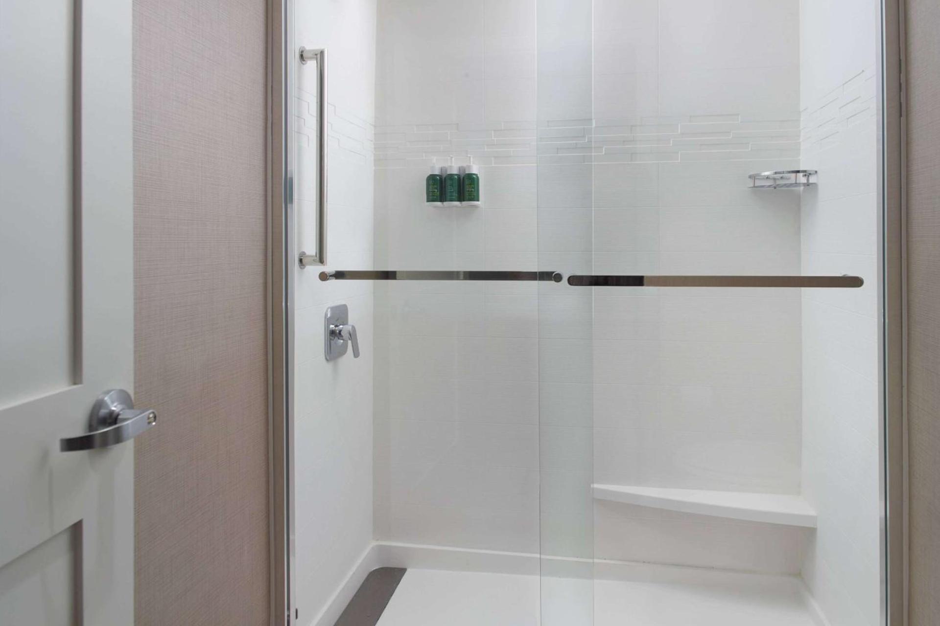 Sonesta ES Suites Raleigh Cary photo 23