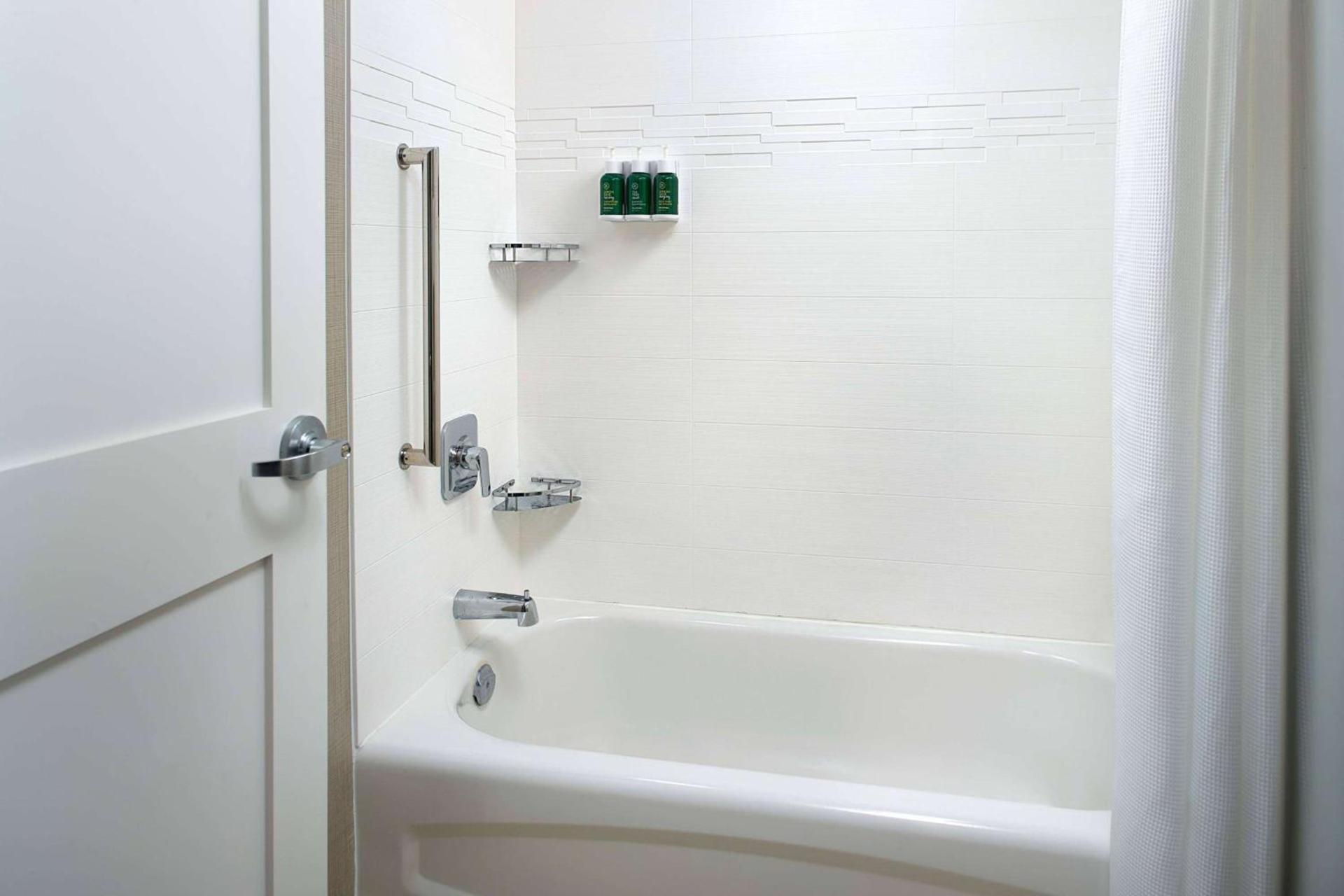 Sonesta ES Suites Raleigh Cary photo 24