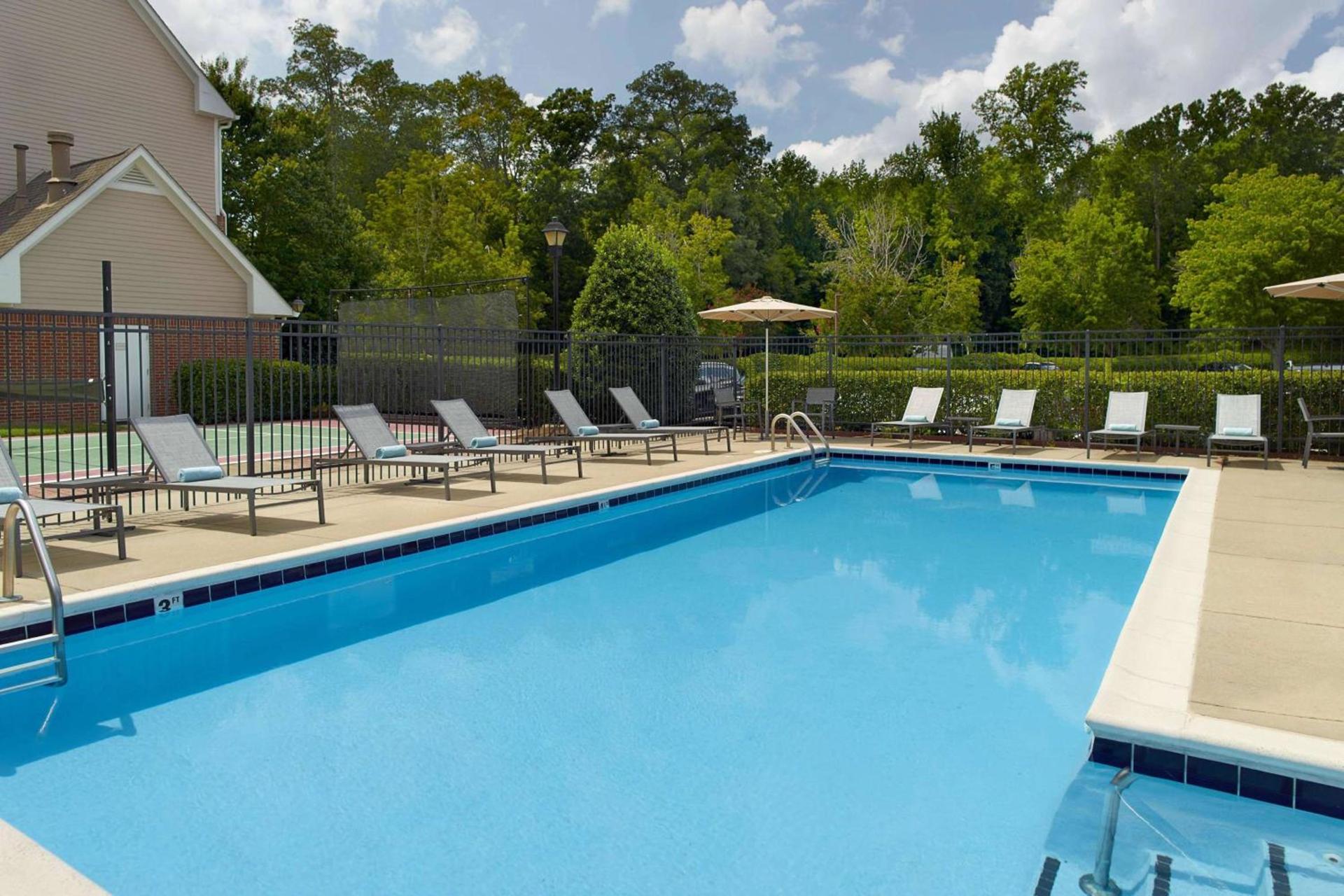 Sonesta ES Suites Raleigh Cary photo 2