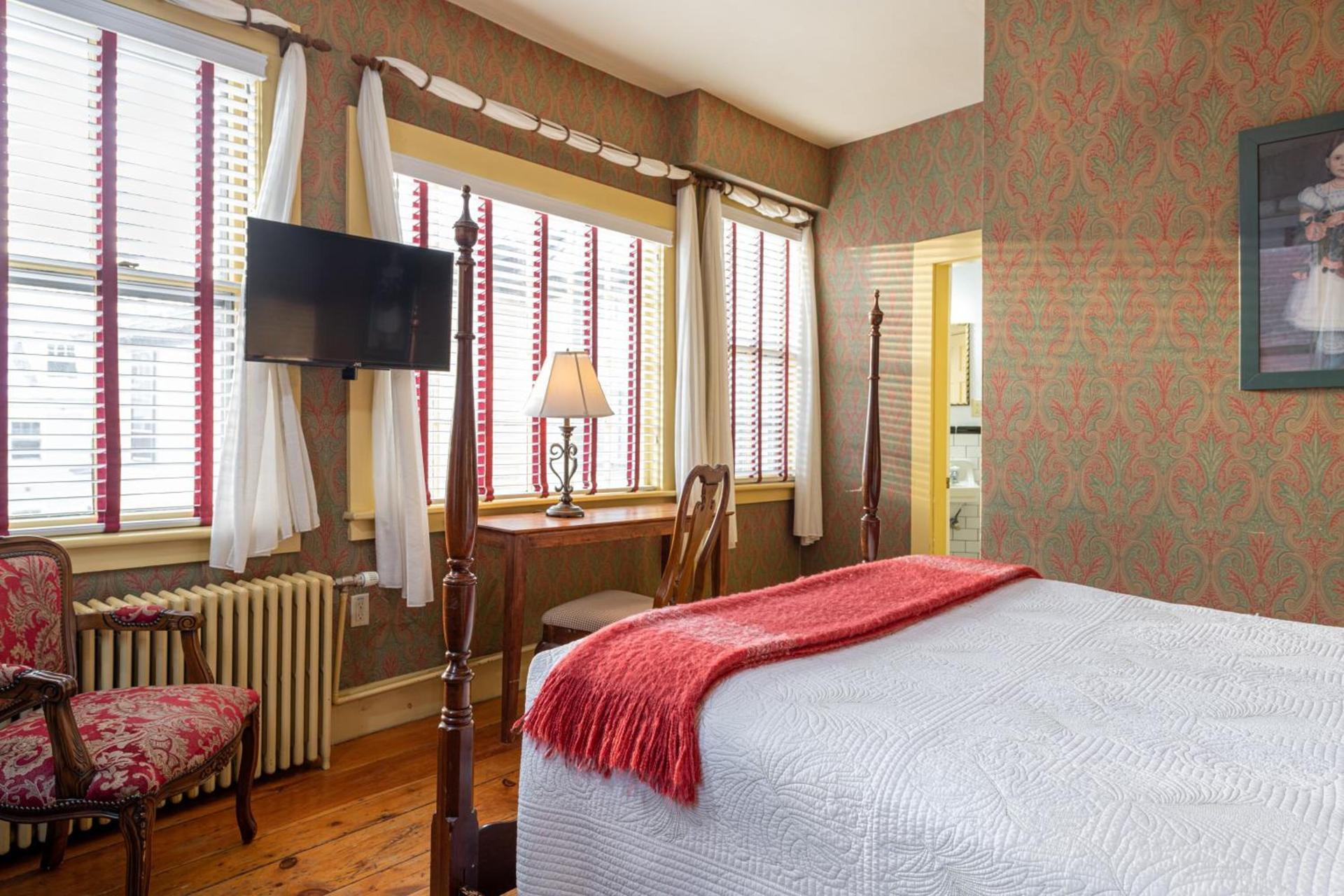 The Norwich Inn photo 21