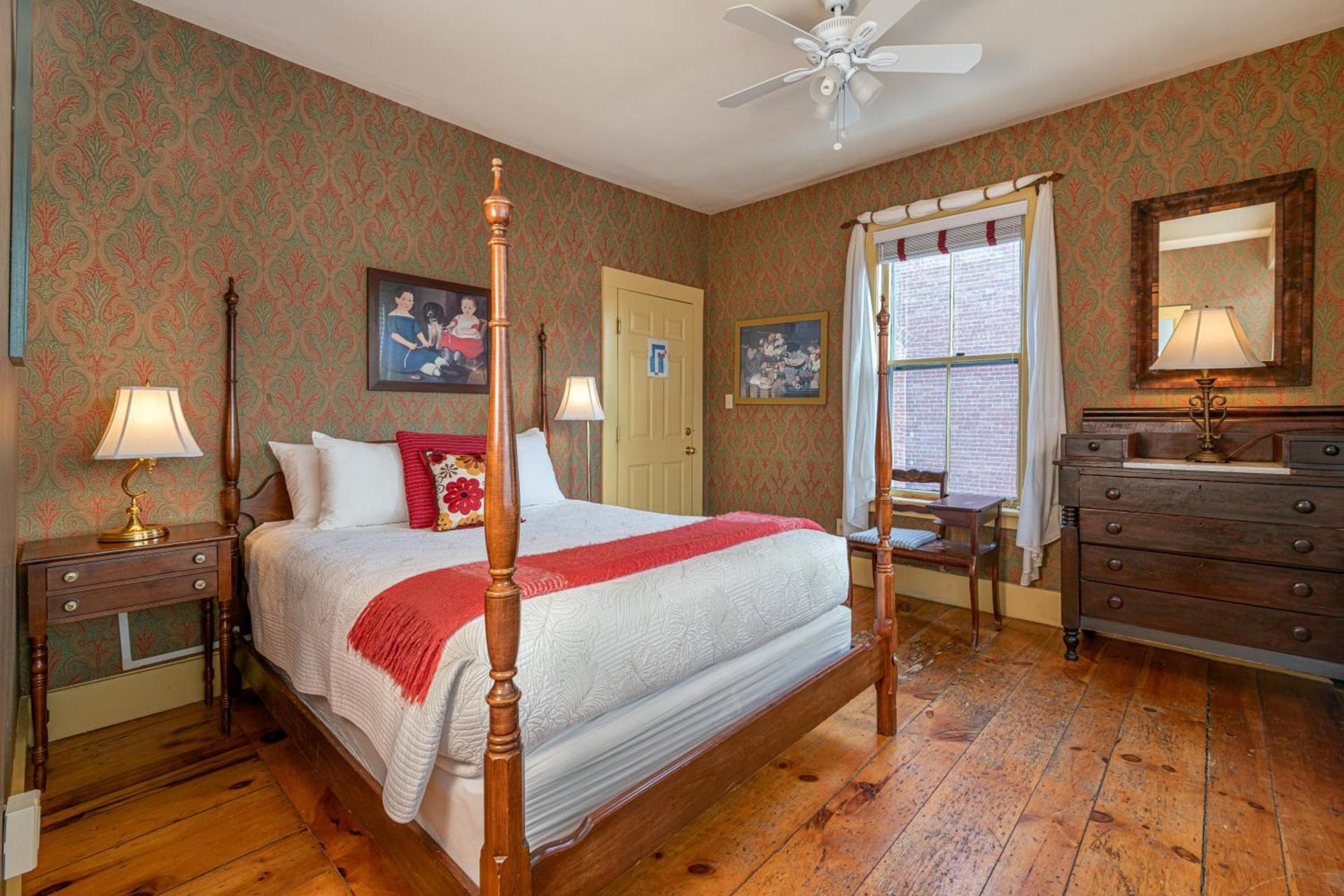 The Norwich Inn photo 16