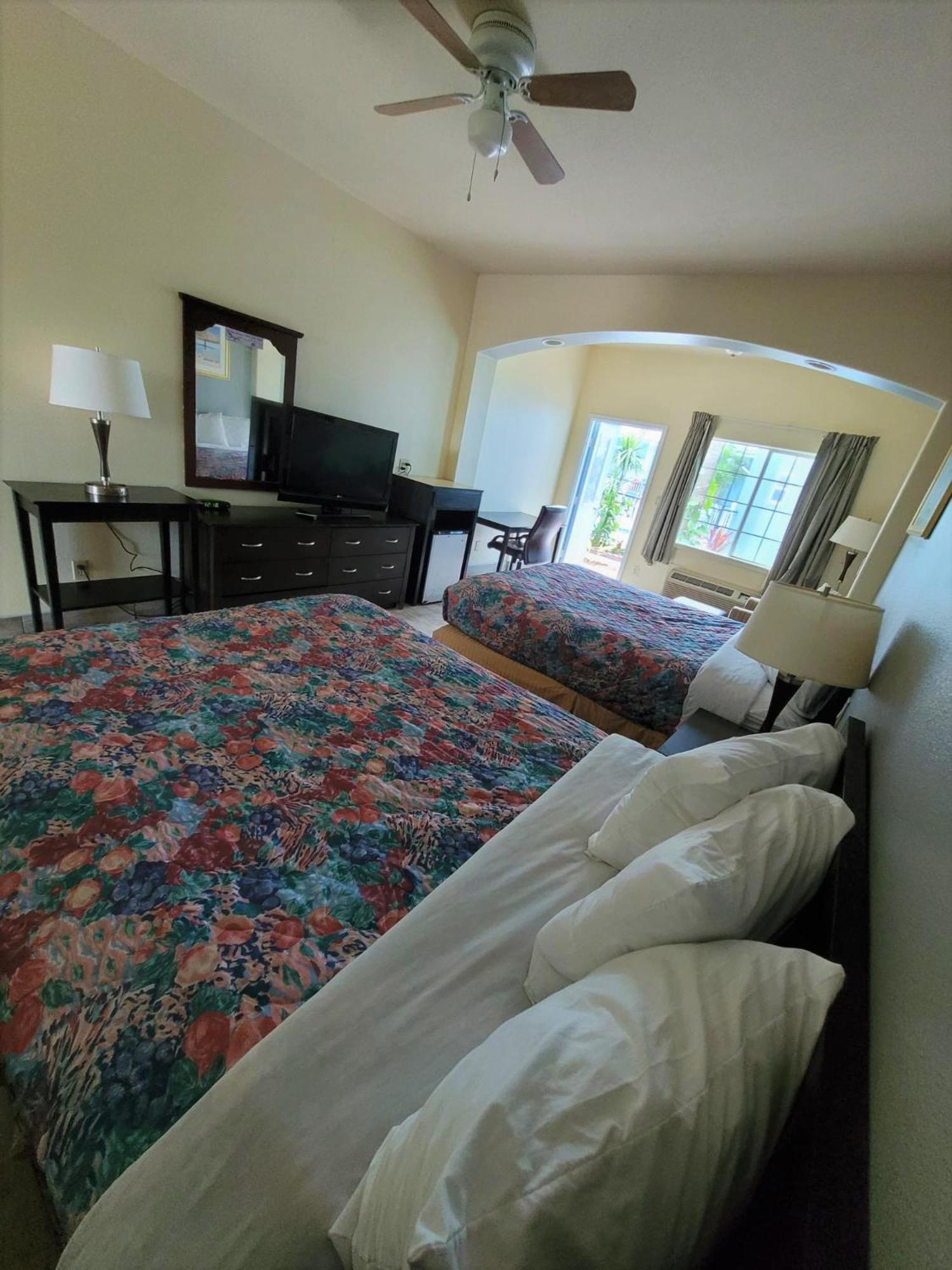 Casa Bella Hotel and Suites photo 47