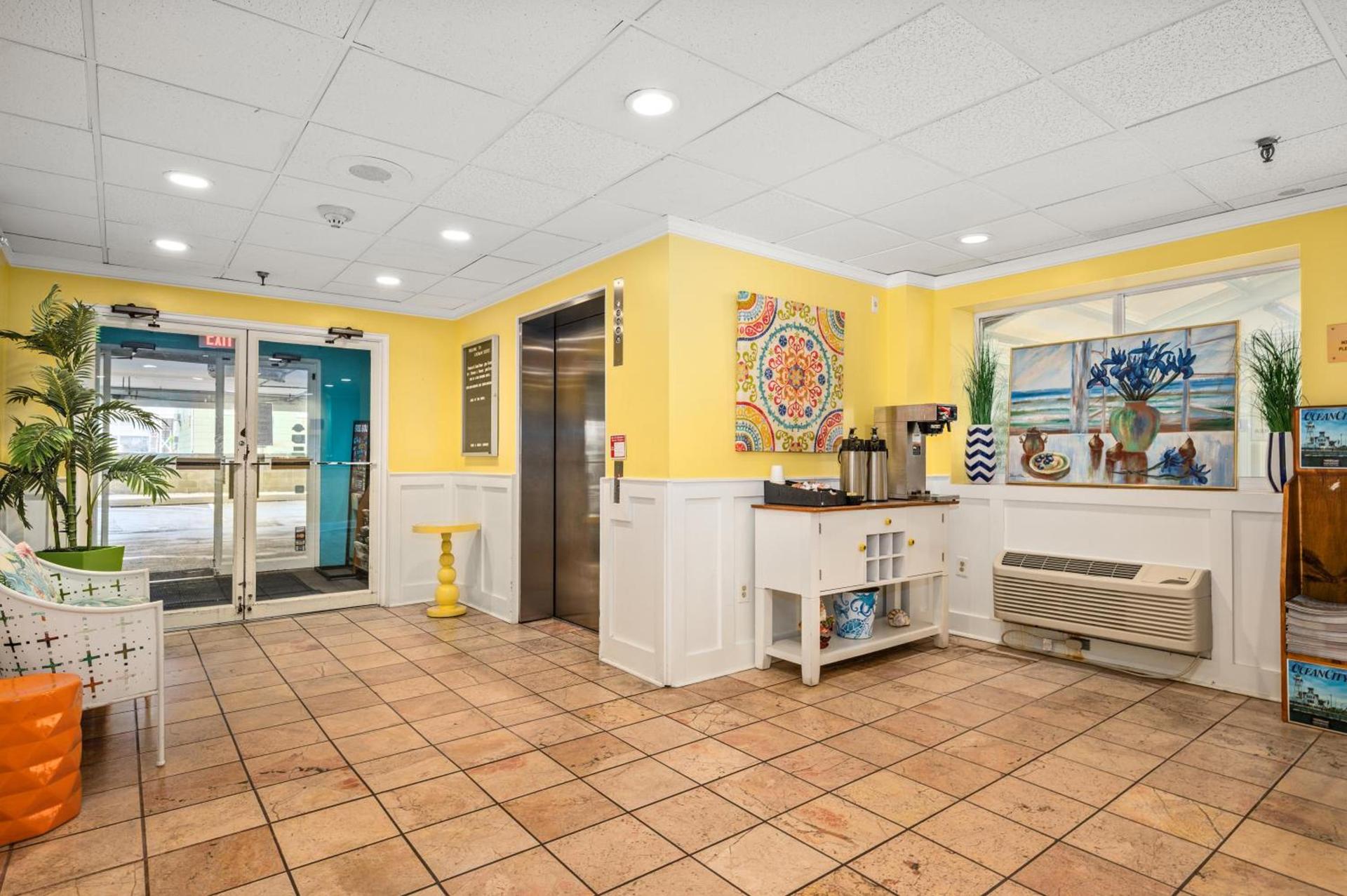 Cayman Suites Hotel photo 4