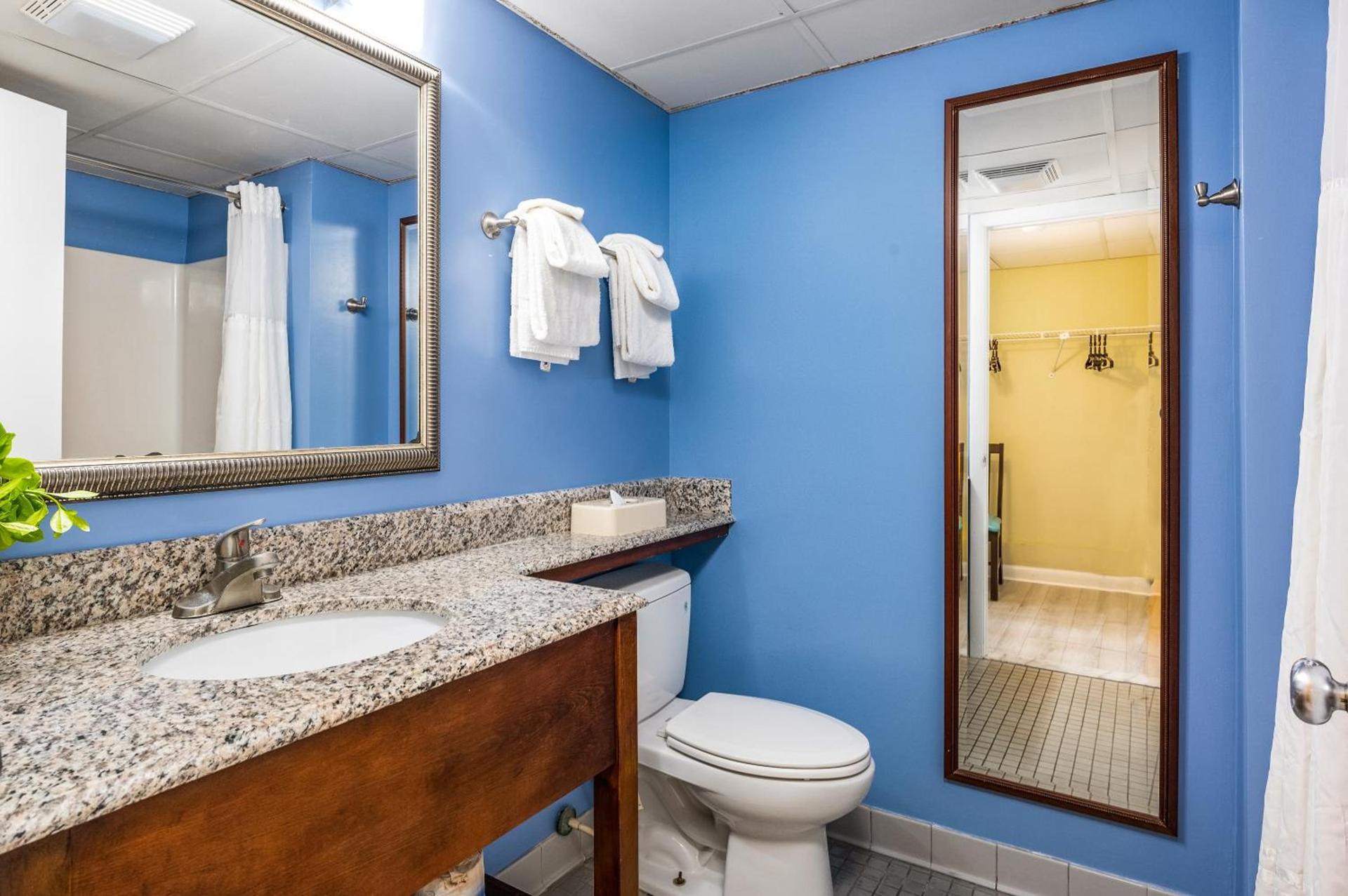 Cayman Suites Hotel photo 19