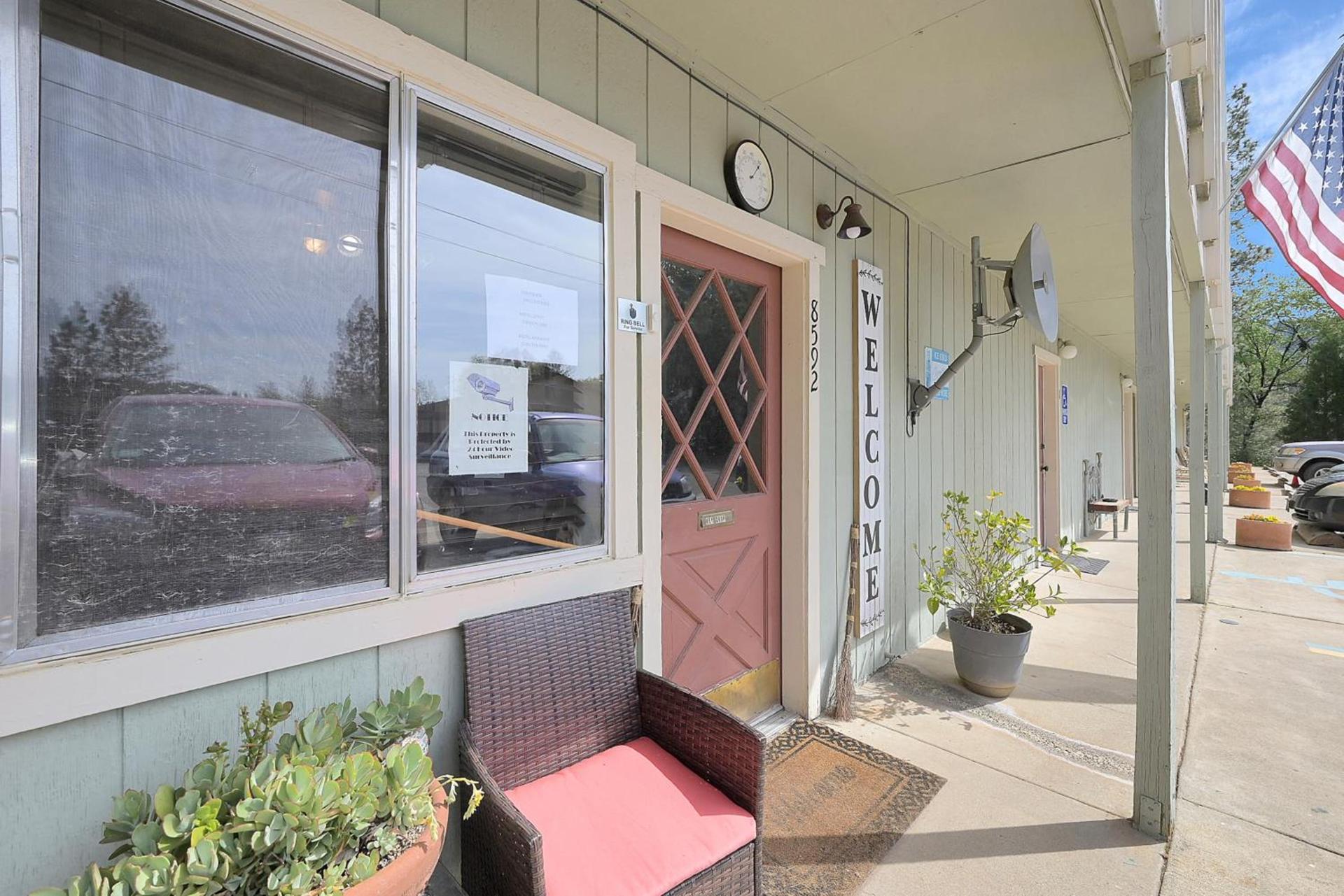 Brownsville Motel photo 22