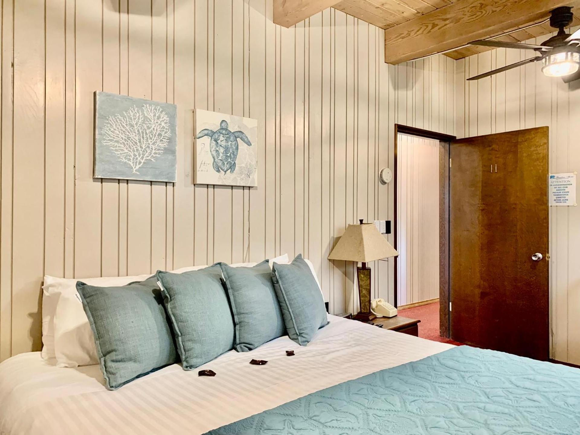 Breakers Boutique Inn photo 37