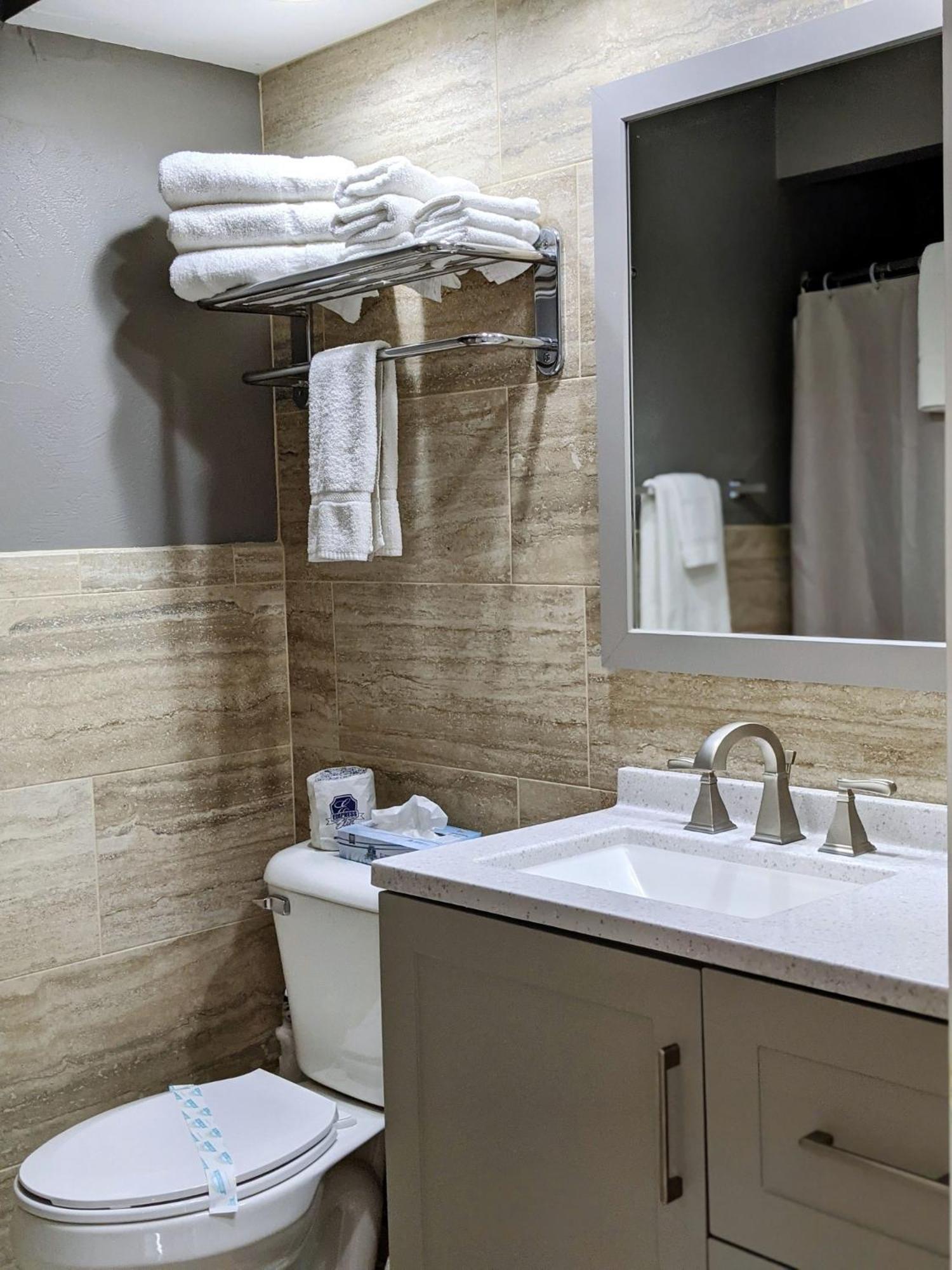 Beach Harbor Resort photo 34