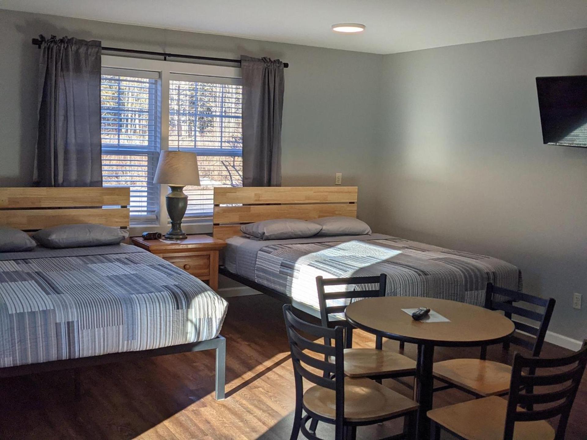 Beach Harbor Resort photo 33